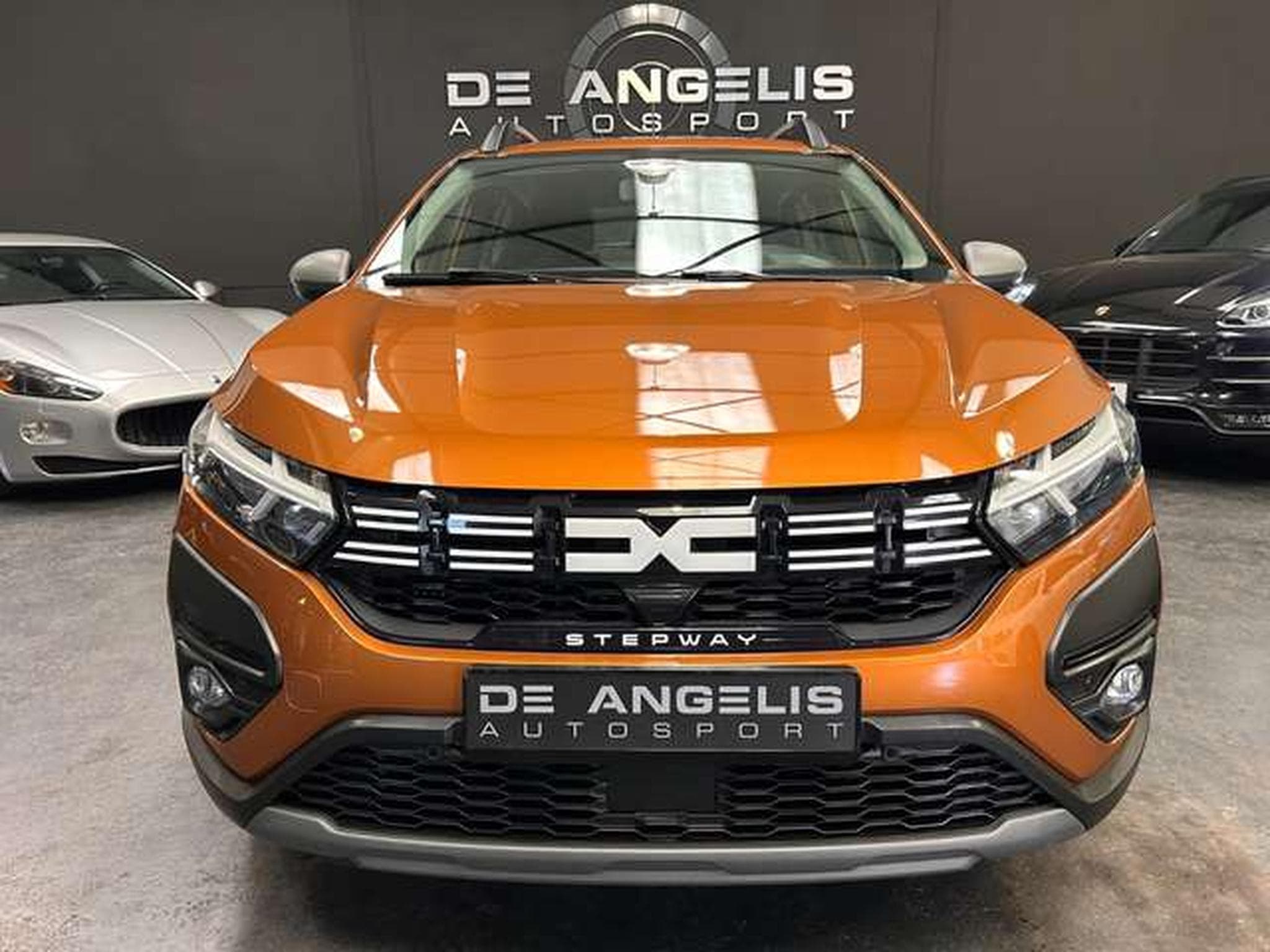 Dacia Sandero 1.0 TCE 91 STEPWAY (2023) - Photo 4