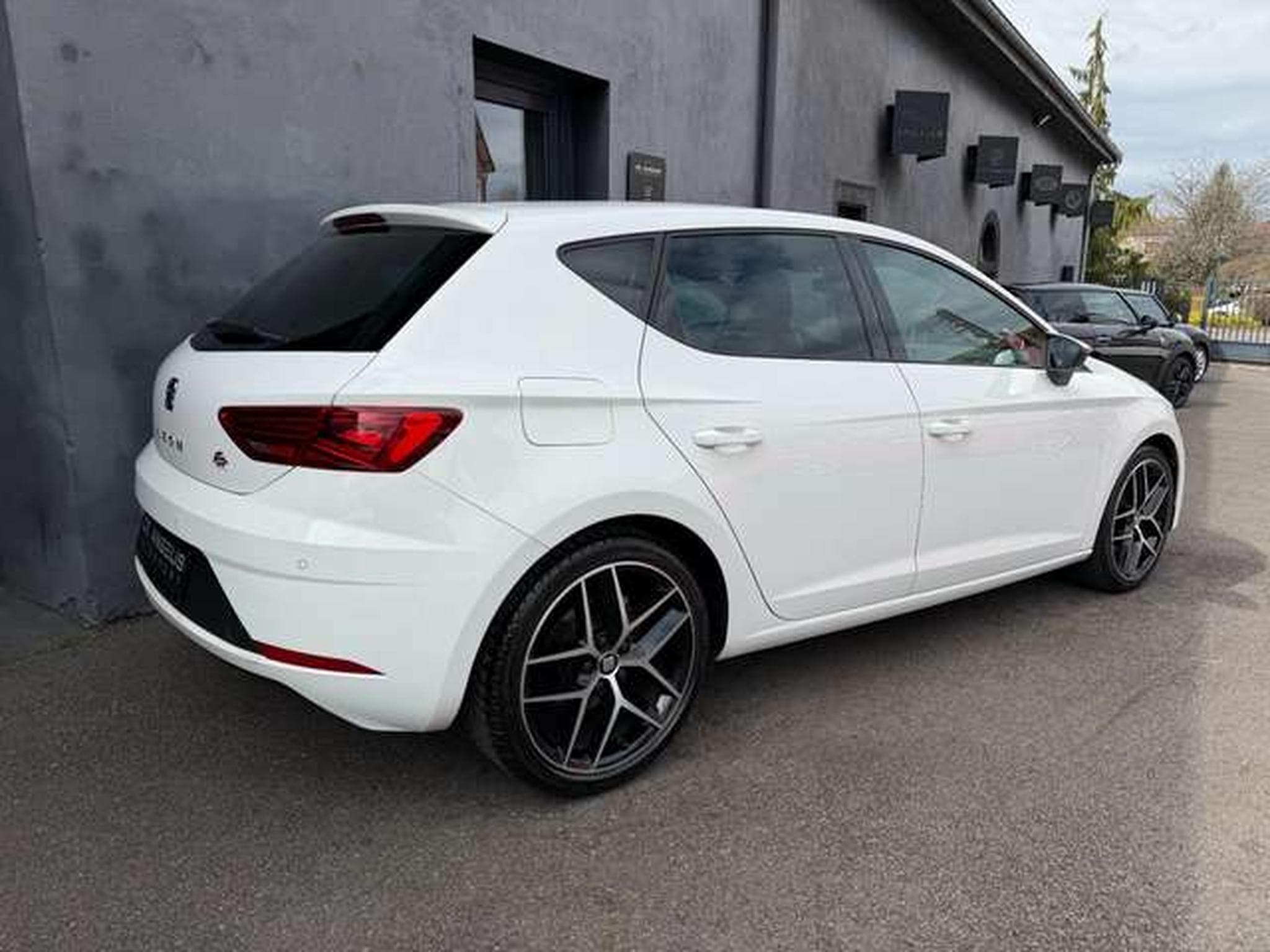 SEAT Leon 1.4 TSI 150 FR (2018) - Photo 11