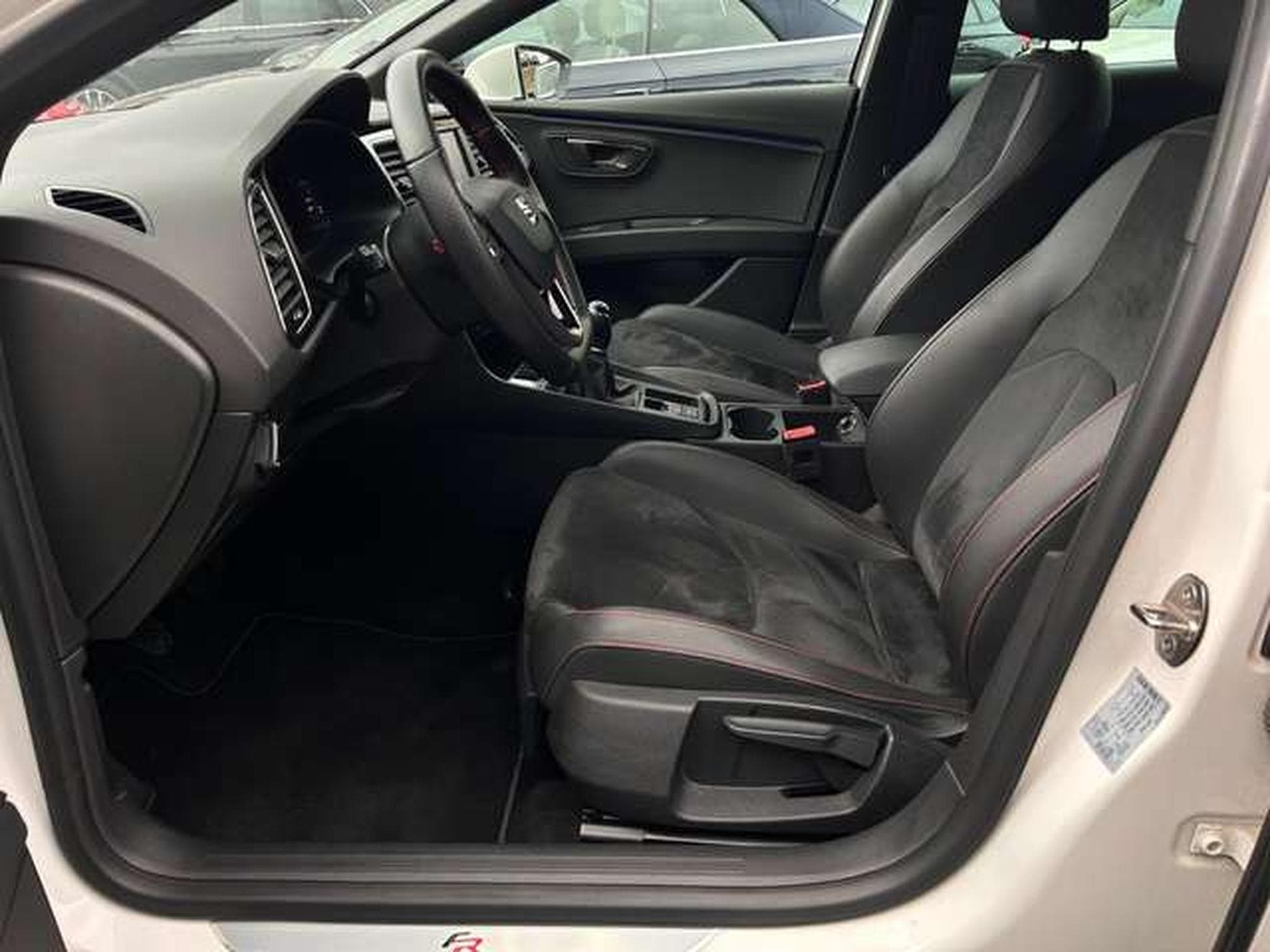 SEAT Leon 1.4 TSI 150 FR (2018) - Photo 13