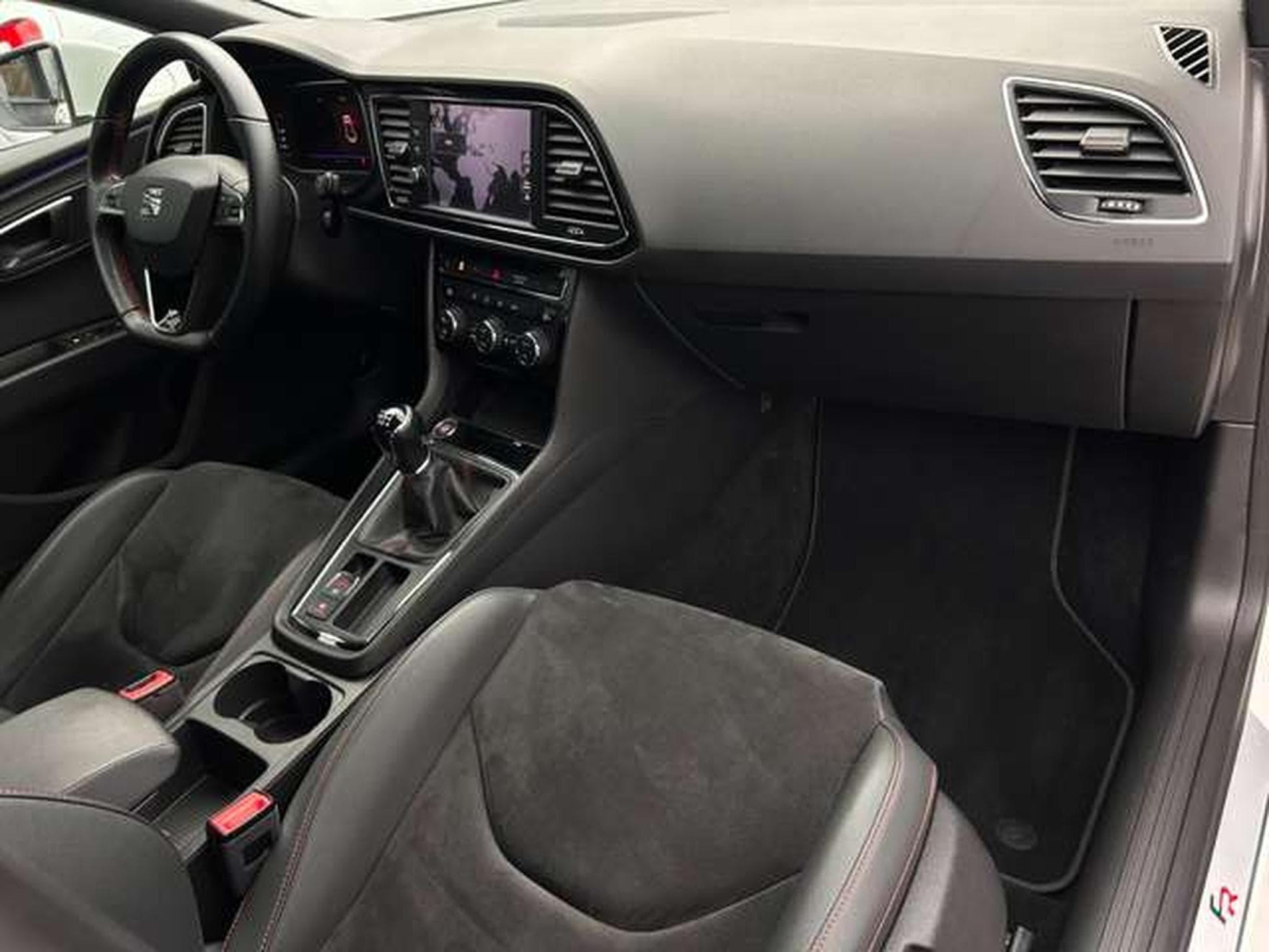 SEAT Leon 1.4 TSI 150 FR (2018) - Photo 15