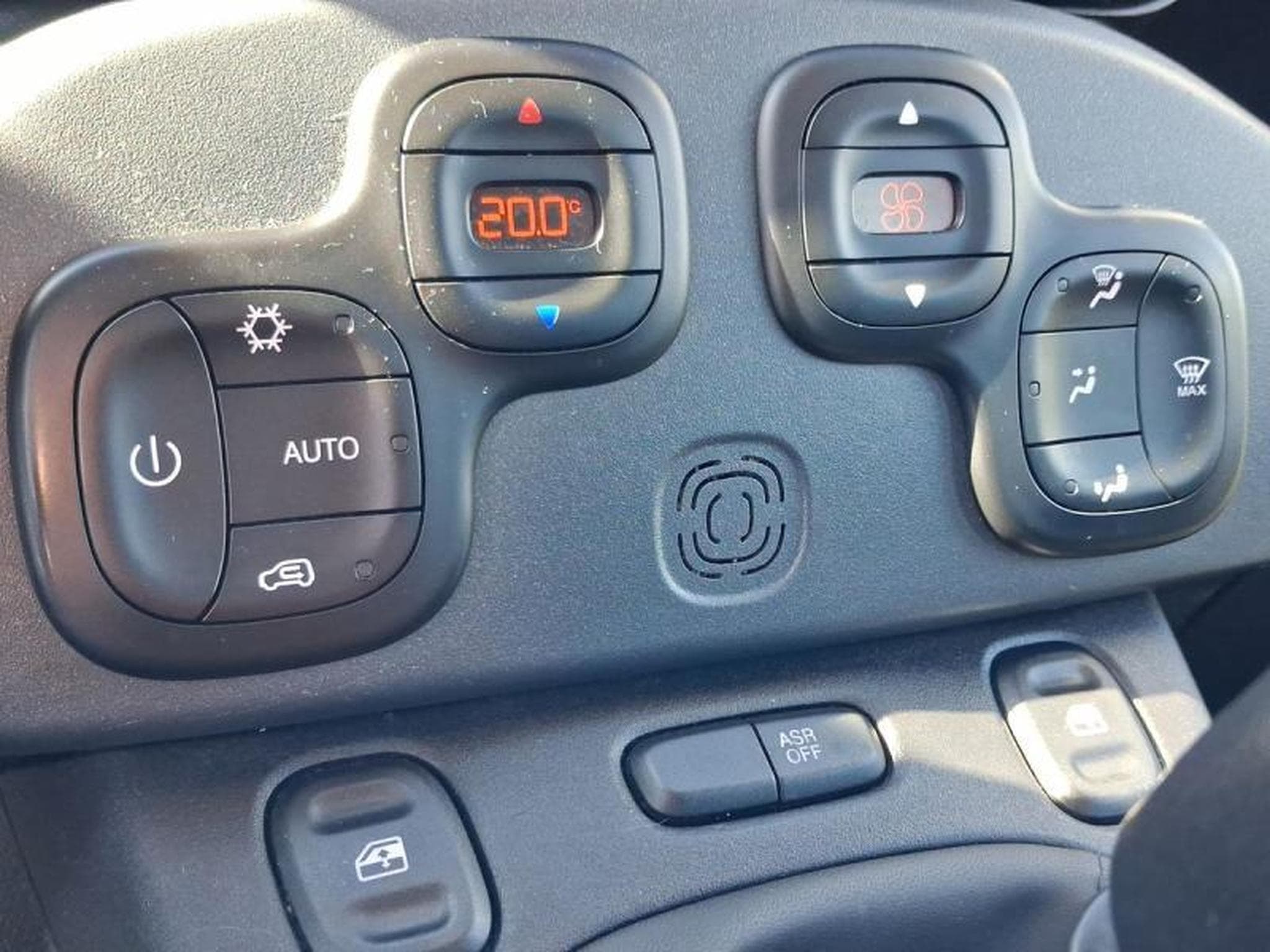 Fiat Panda RED 4Q (2022) - Foto 15