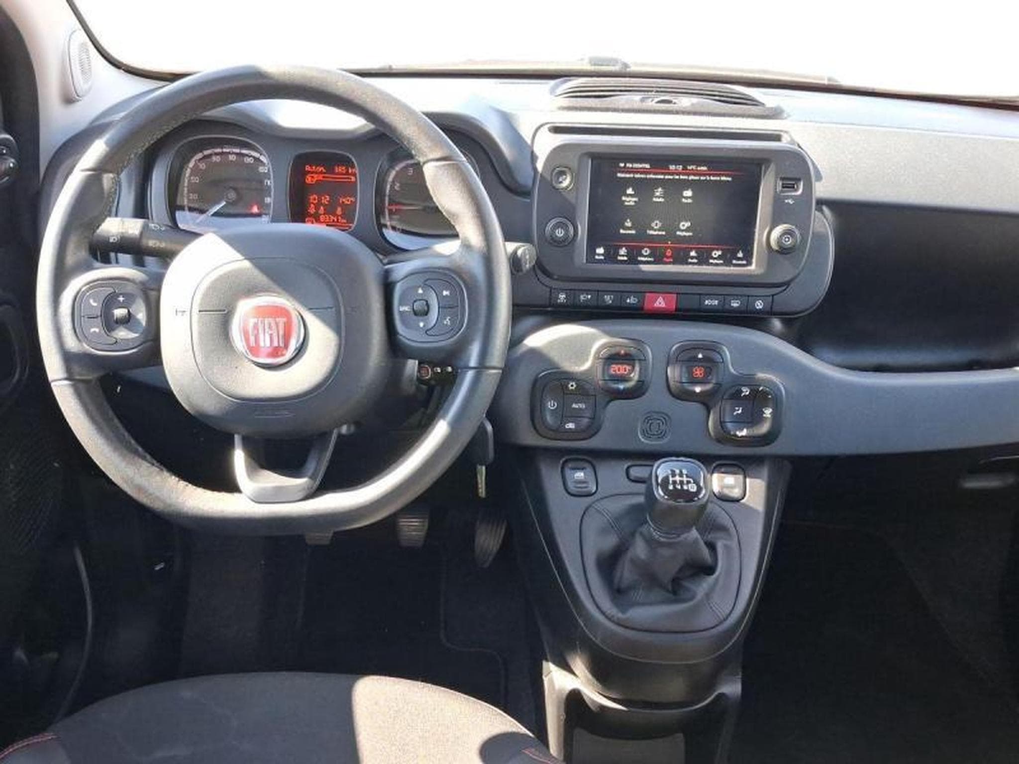 Fiat Panda RED 4Q (2022) - Foto 8