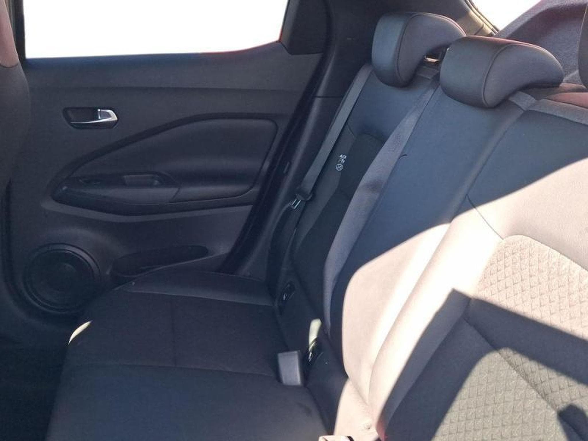 Nissan Juke N-DESIGN (2024) - Foto 11