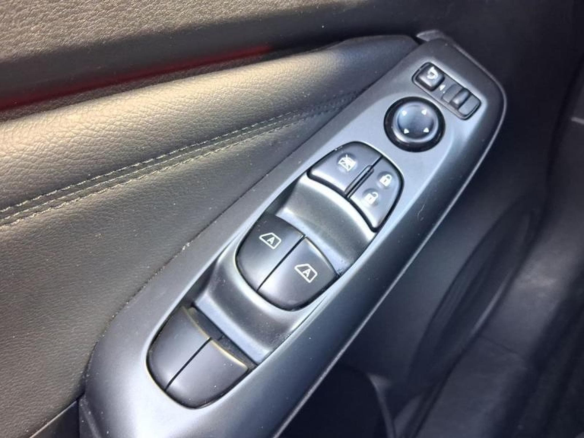 Nissan Juke N-DESIGN (2024) - Foto 21