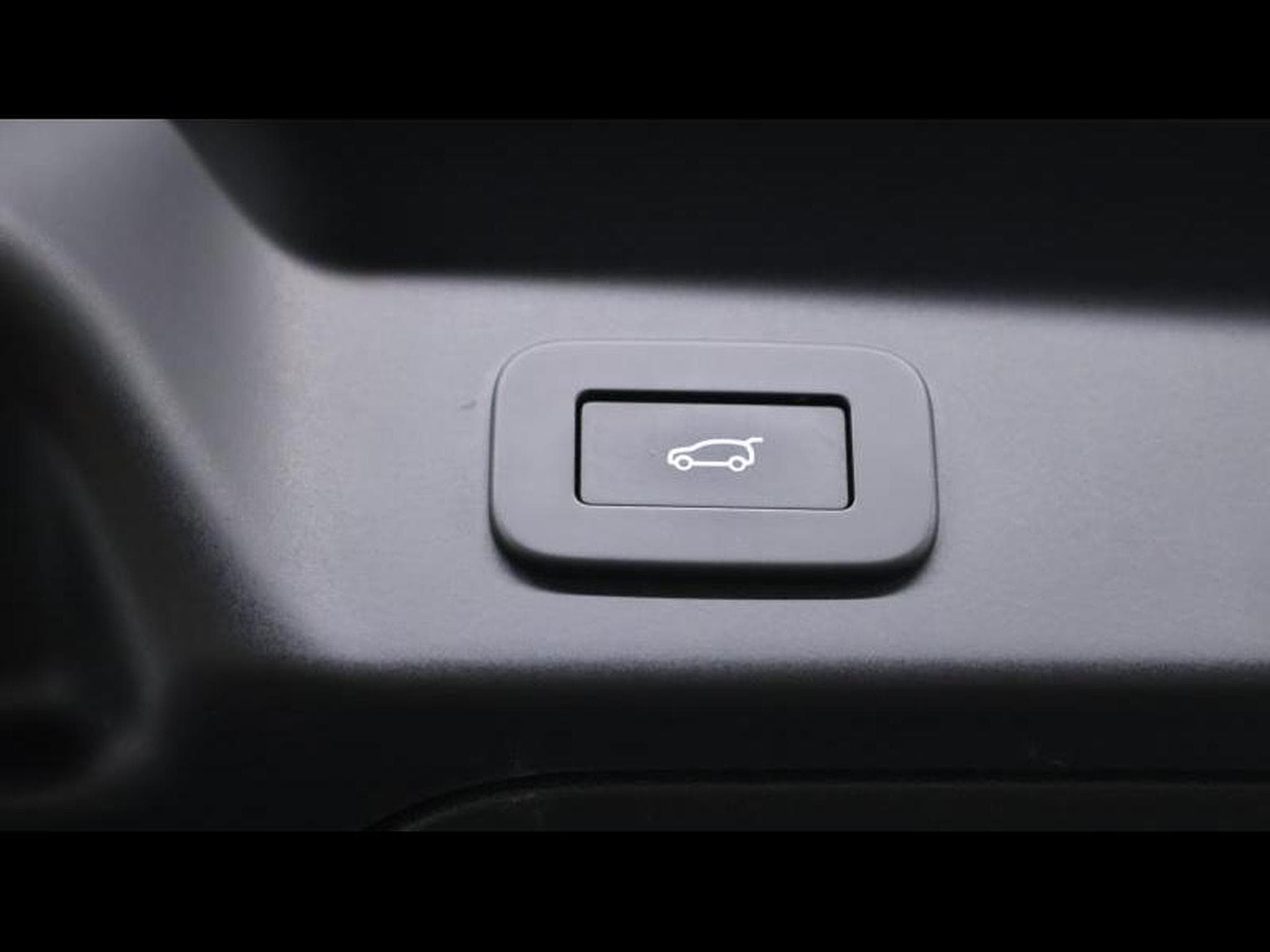 Land-Rover Range Rover Evoque D165 S R-Dynamic AWD Auto (2023) - Photo 26