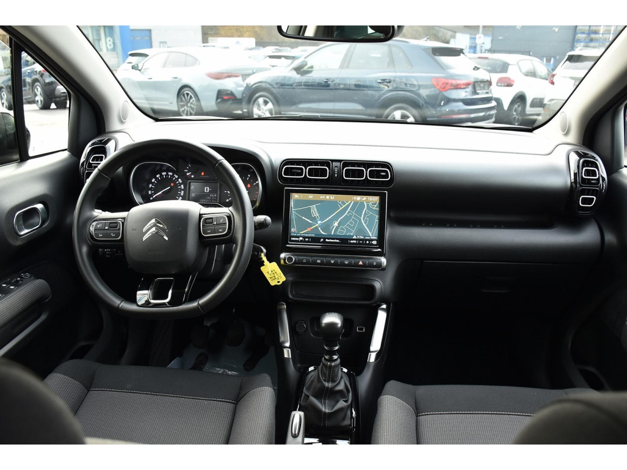 Citroën C3 Aircross Aircross 1.5 BlueHDI Shine REGUL GPS LANE (2022) - Foto 9