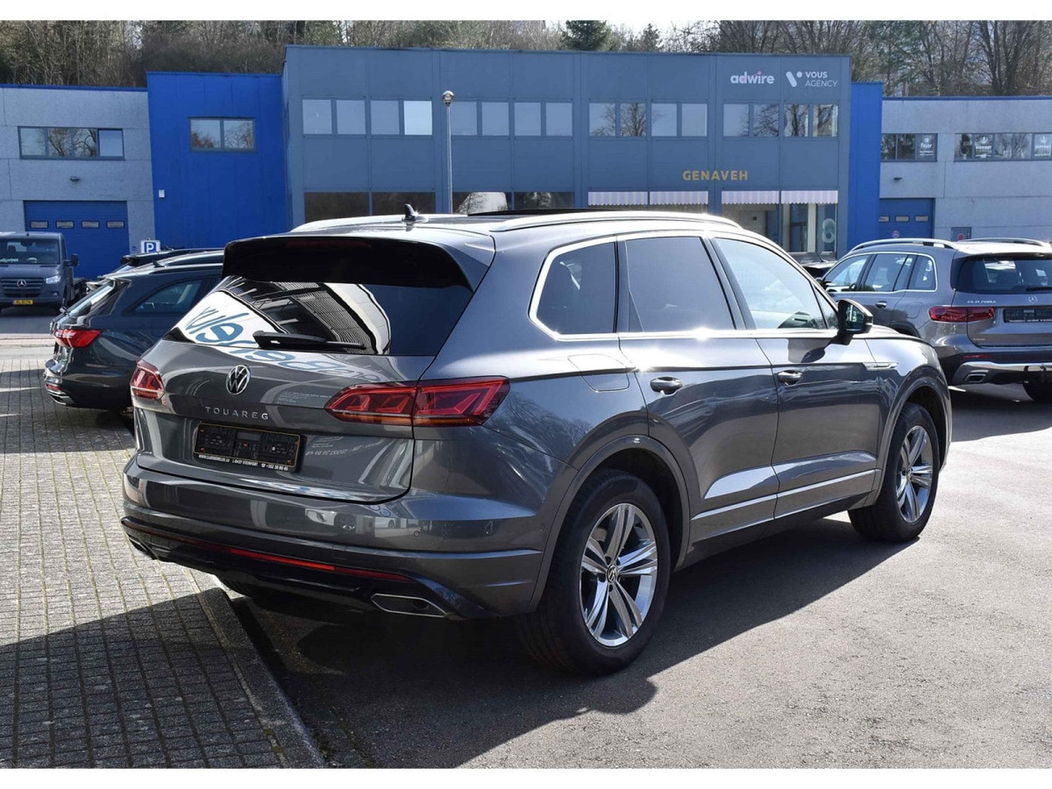 VW Touareg 3.0 TDI 4Motion R-Line Tip PANO CHFF ADD ATT RMQ MEM 1° MAIN (2021) - Foto 4