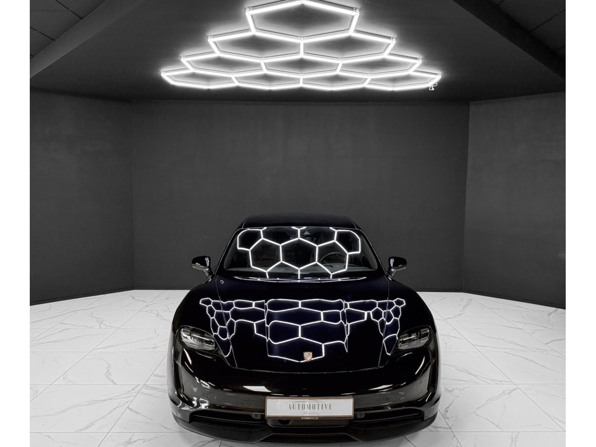 Porsche Taycan Sport Turismo / PERFORMANCE / PANO / PDLS + / 360° (2023) - Photo 8