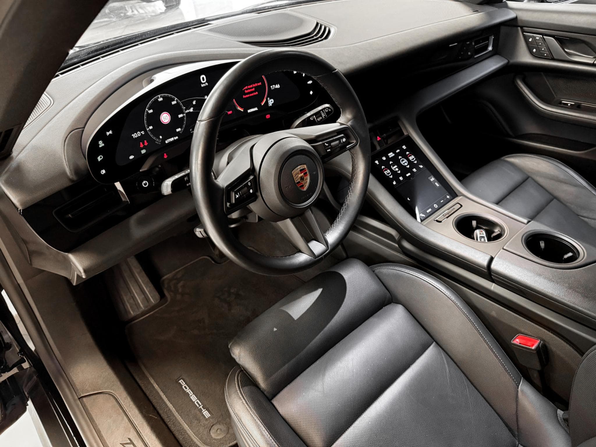 Porsche Taycan Sport Turismo / PERFORMANCE / PANO / PDLS + / 360° (2023) - Photo 9