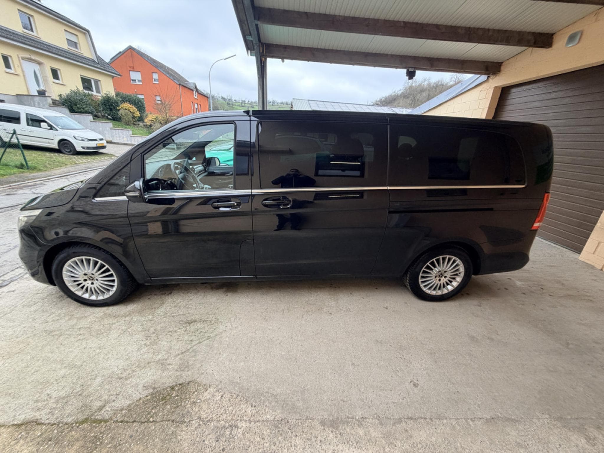 Mercedes V 250 d Avangarde Pack-Sport EXTRA LONG 360°  8 Places 190cv (2020) - Photo 6