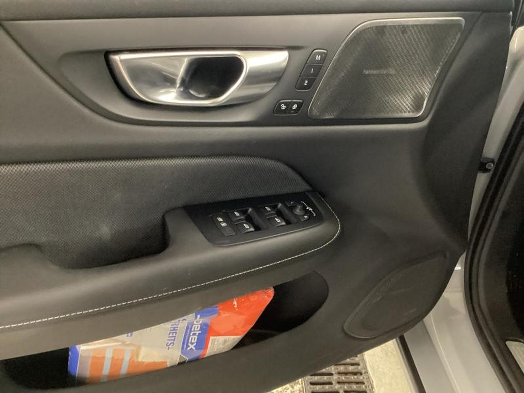 Volvo V60 B4 Plus Dark / Essence (2025) - Photo 20