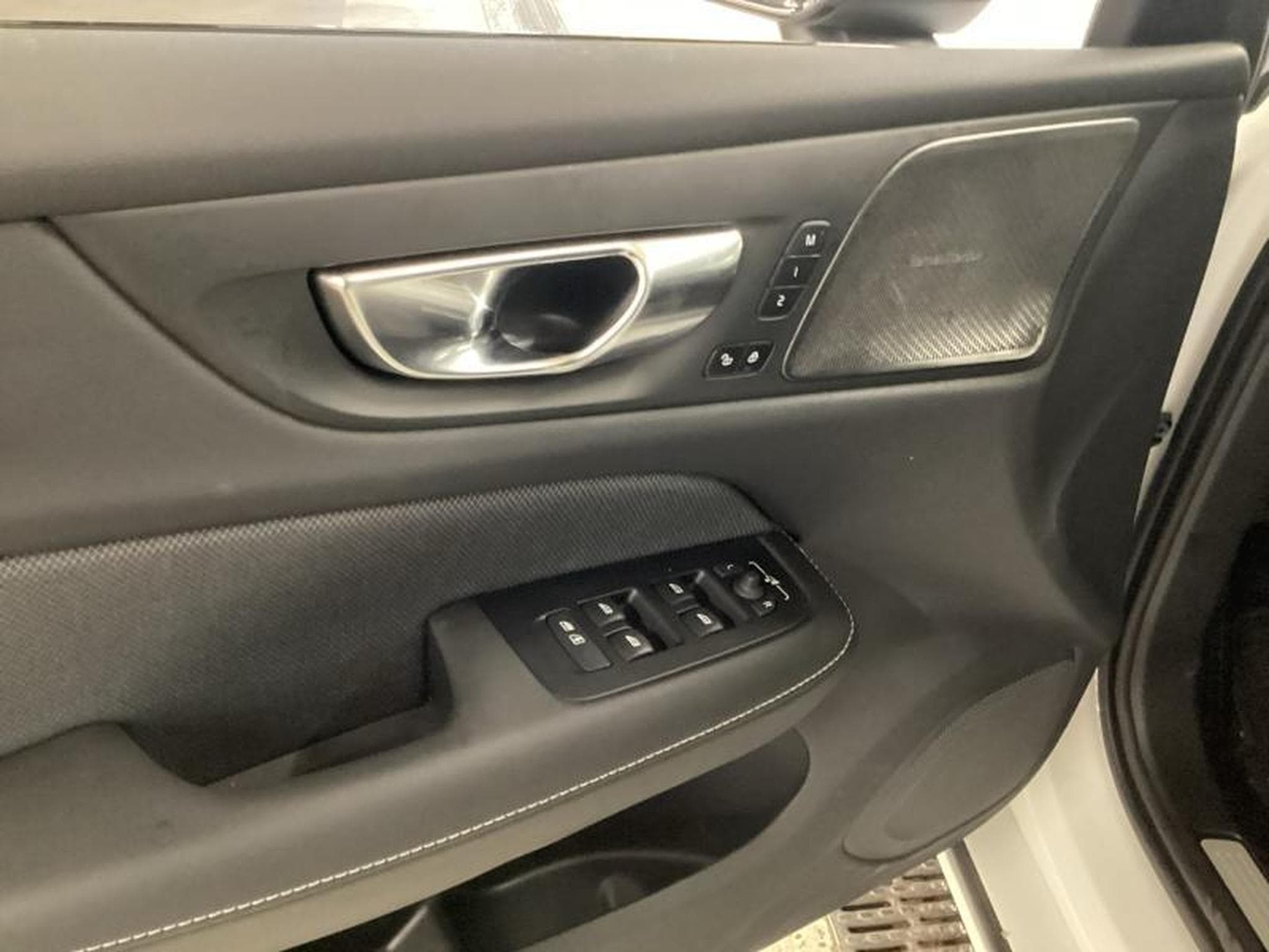 Volvo V60 B4 Plus Dark / Essence (2025) - Photo 20