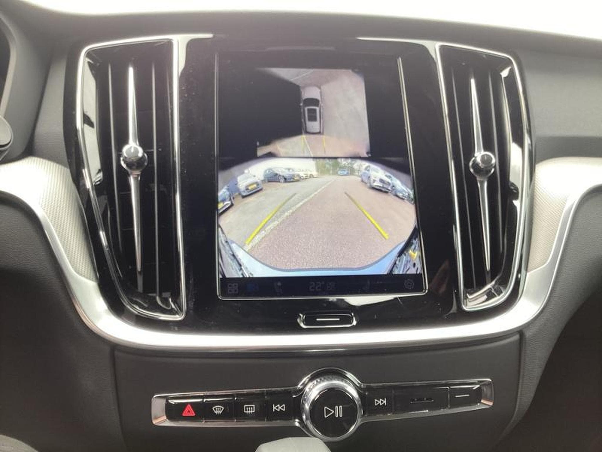 Volvo V60 T6 Plus Bright  / Hybride (2025) - Foto 39