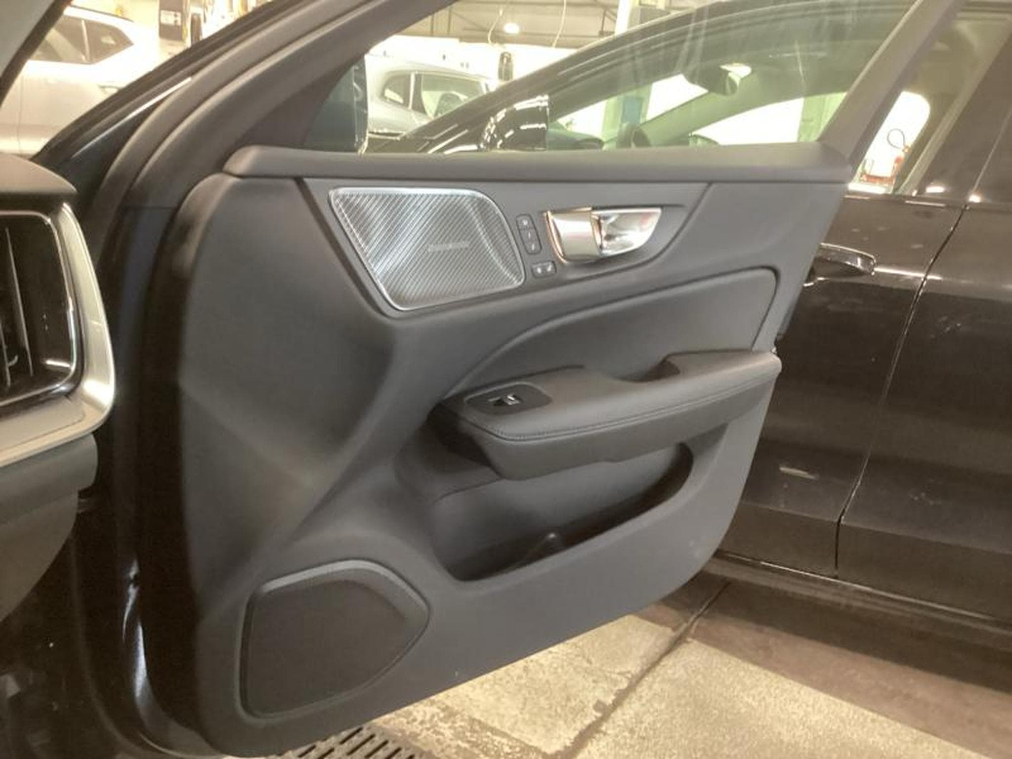 Volvo V60 T6 Plus Bright  / Hybride (2025) - Foto 44