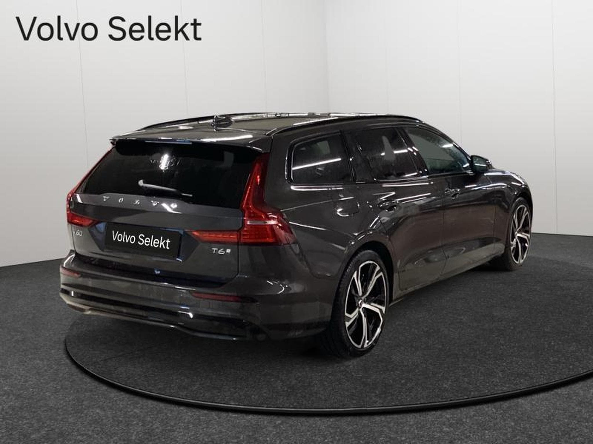 Volvo V60 T6 Plus Dark / Hybride (2025) - Foto 2