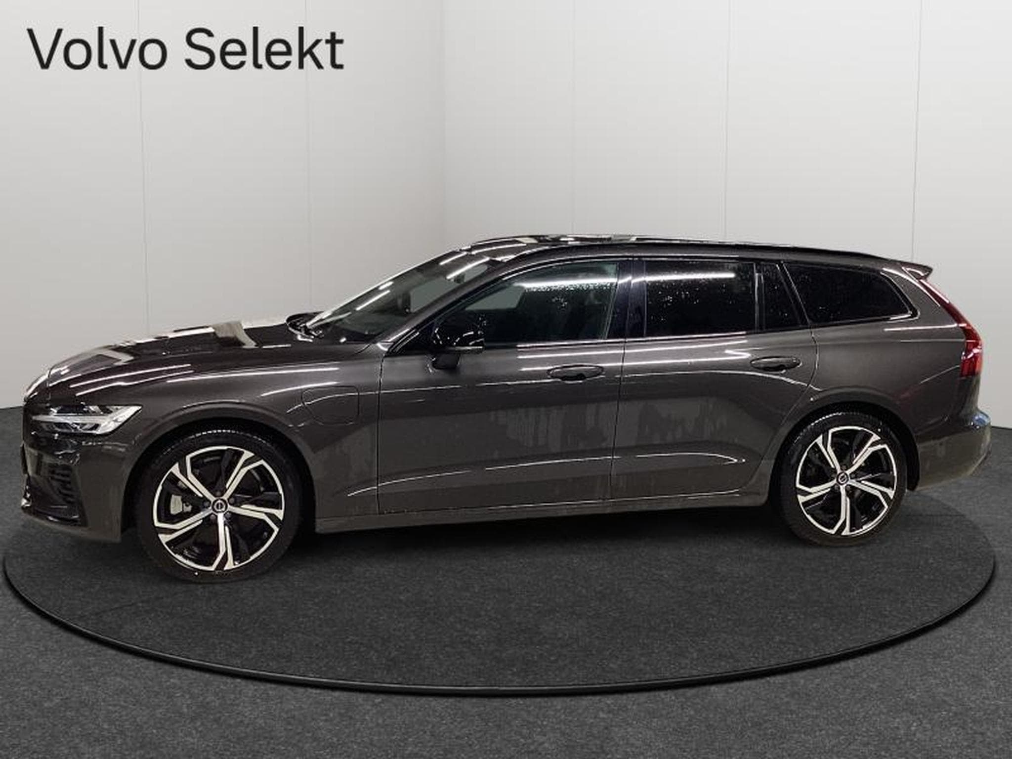 Volvo V60 T6 Plus Dark / Hybride (2025) - Foto 6