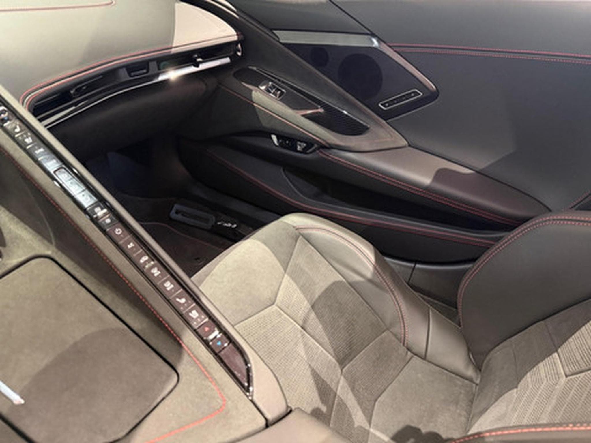 Chevrolet Corvette C8 STINGRAY CABRIOLET 3LT V8 6.2 (2026) - Foto 18