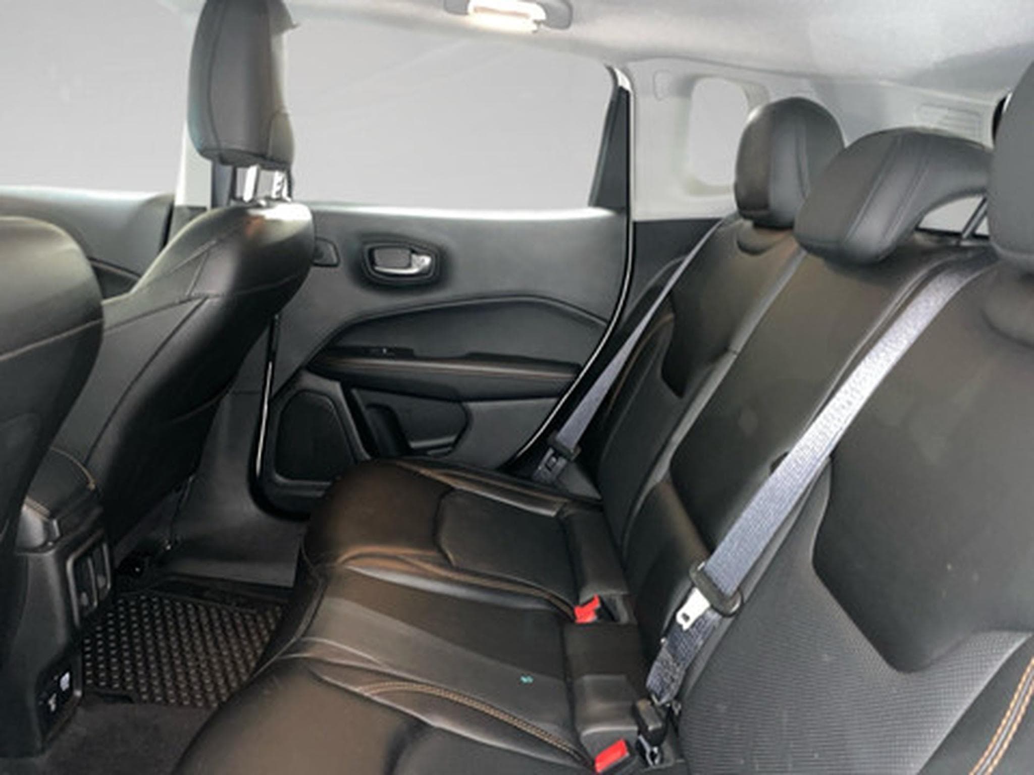 Jeep Compass 2.0 MJD 103kW 4x4 Longitude Auto (2026) - Foto 11