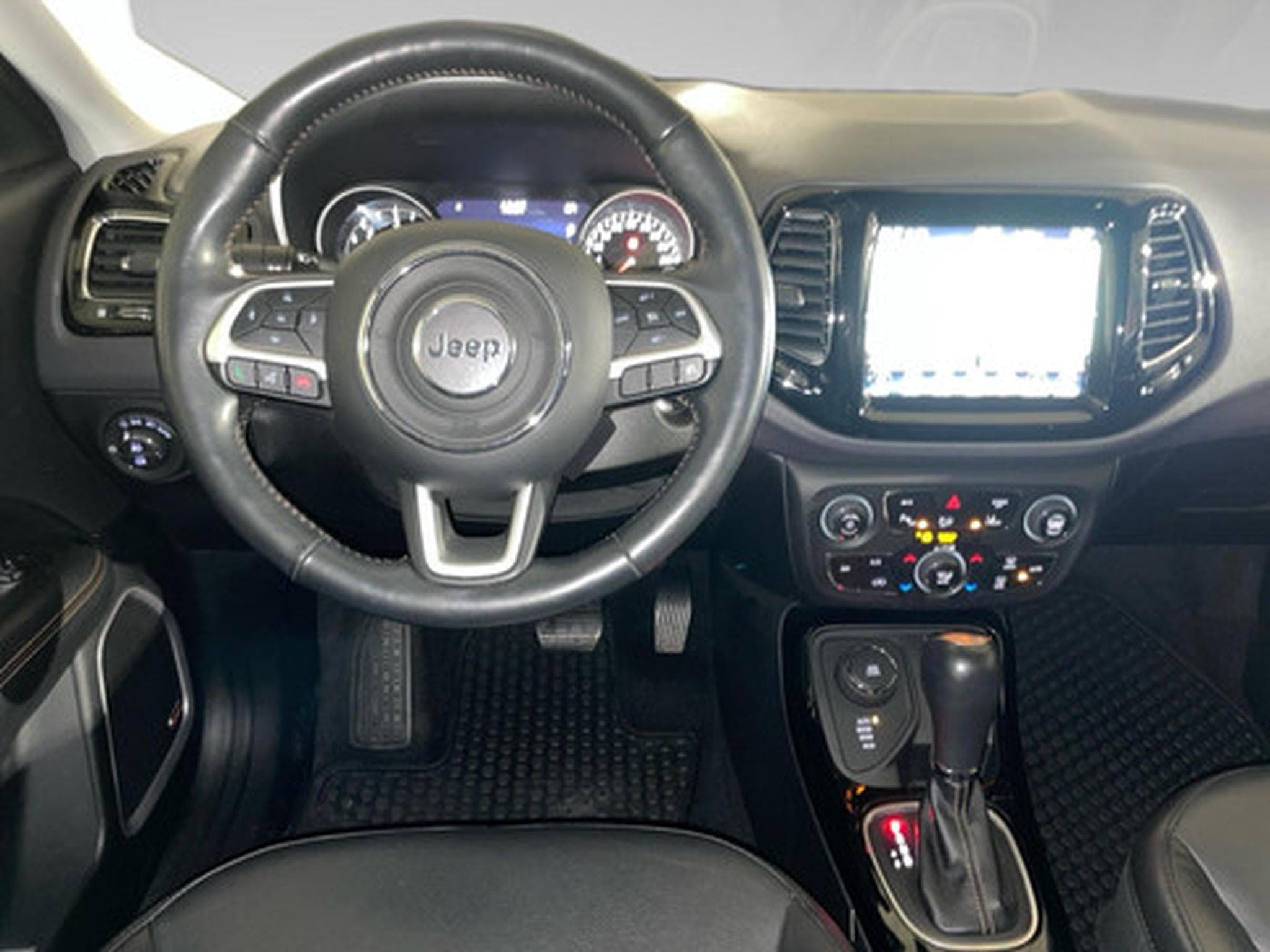 Jeep Compass 2.0 MJD 103kW 4x4 Longitude Auto (2026) - Foto 6