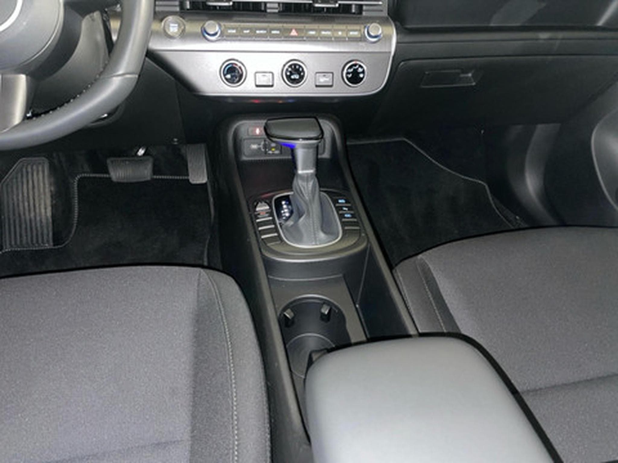 Hyundai Kona 1.6 T-GDI Techno 48V 7-DCT (2025) - Foto 10