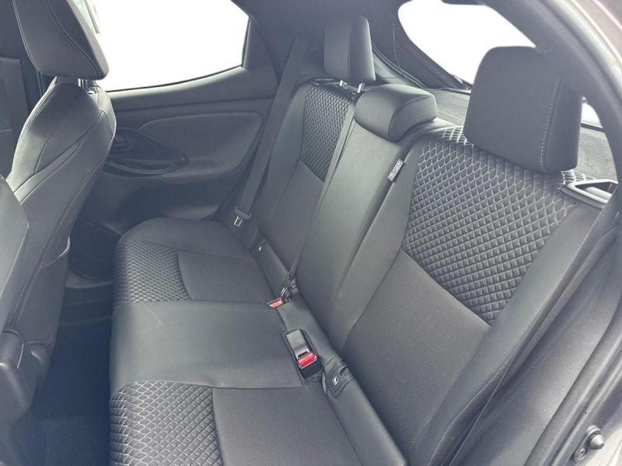 Toyota Yaris IV (2021) - Foto 4