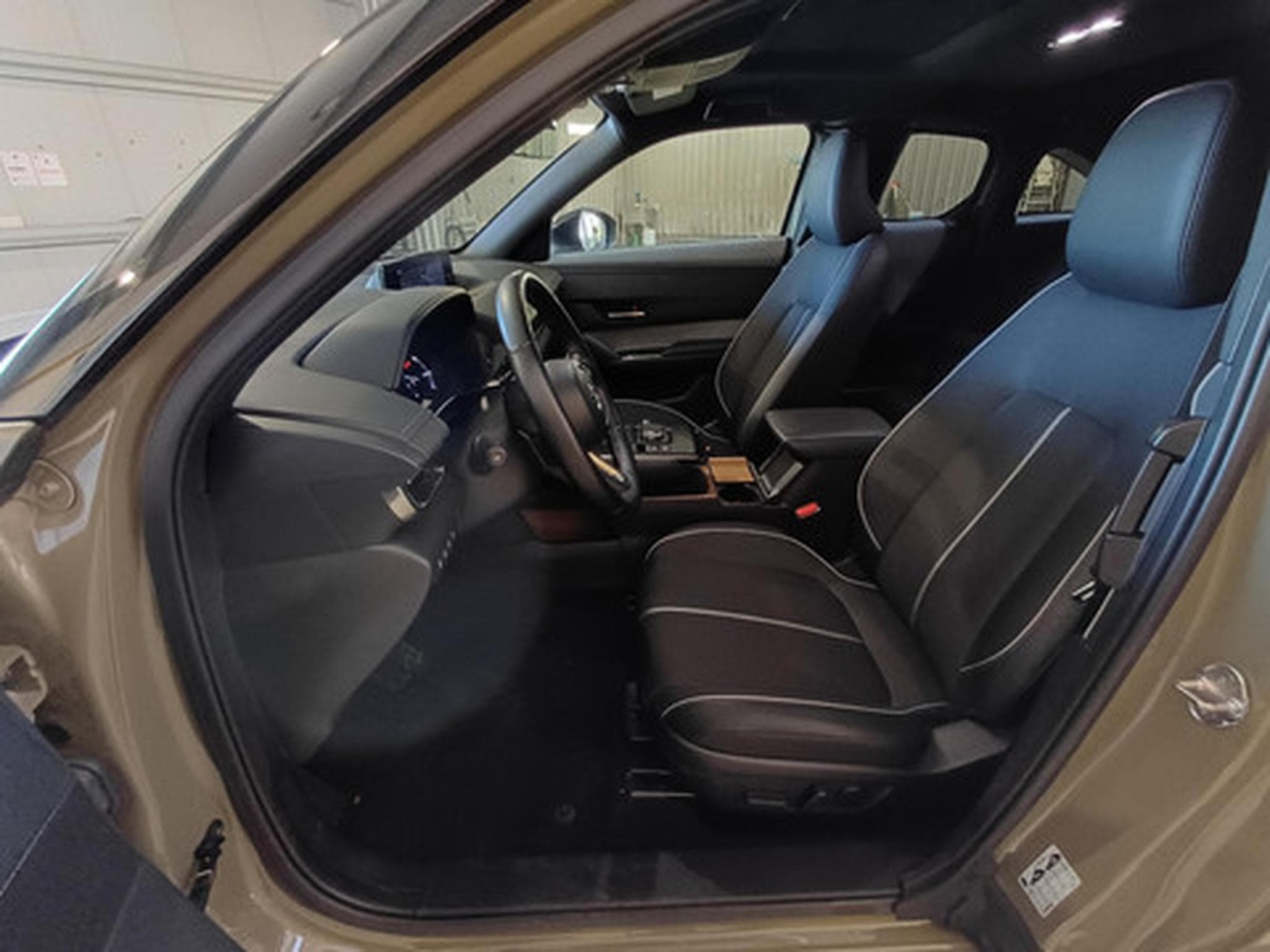 Mazda MX-30 e-SKYACTIV 145 pk Makoto (2026) - Photo 7