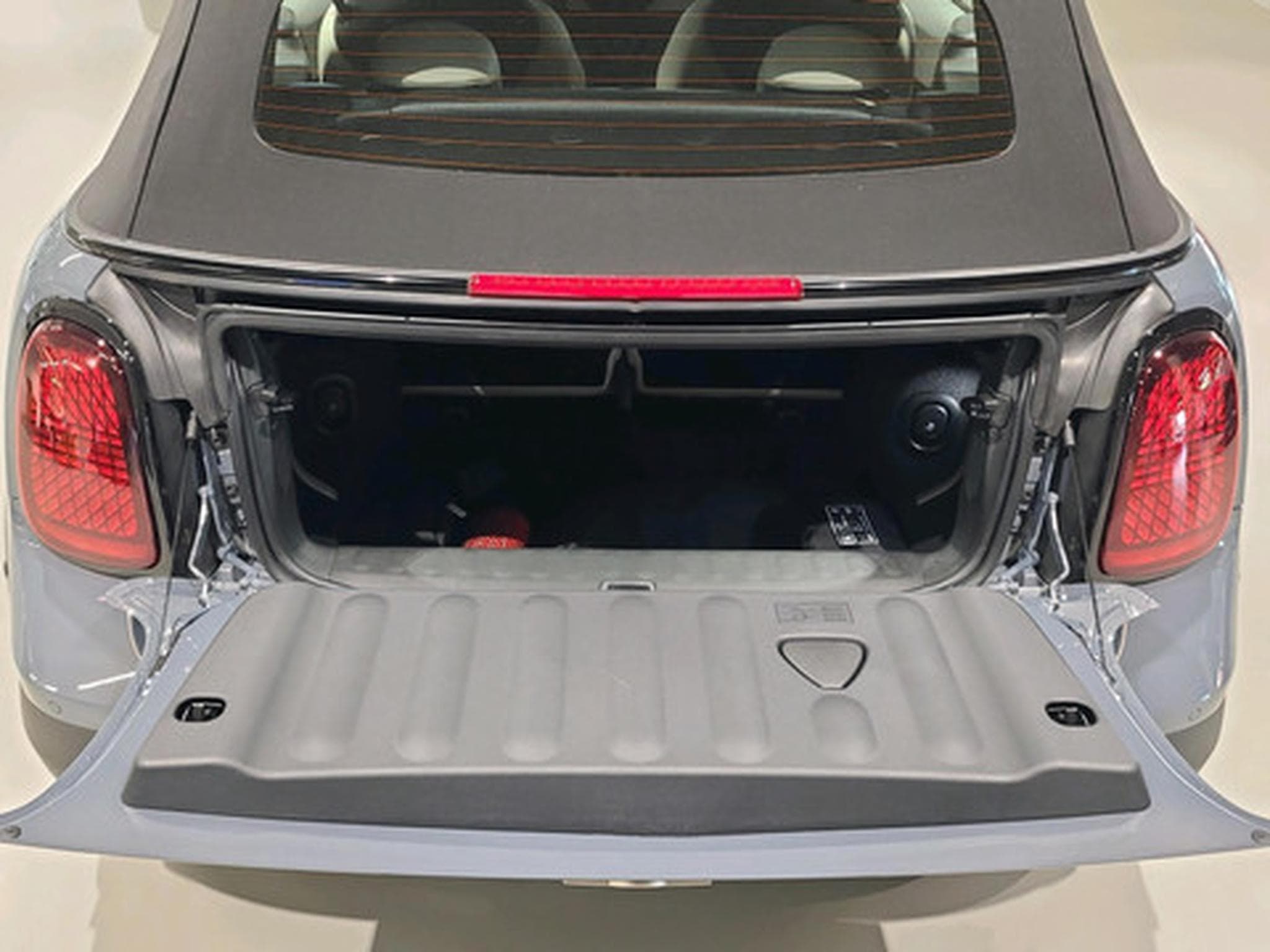 Mini Cooper MINI Cabrio C (2026) - Photo 12