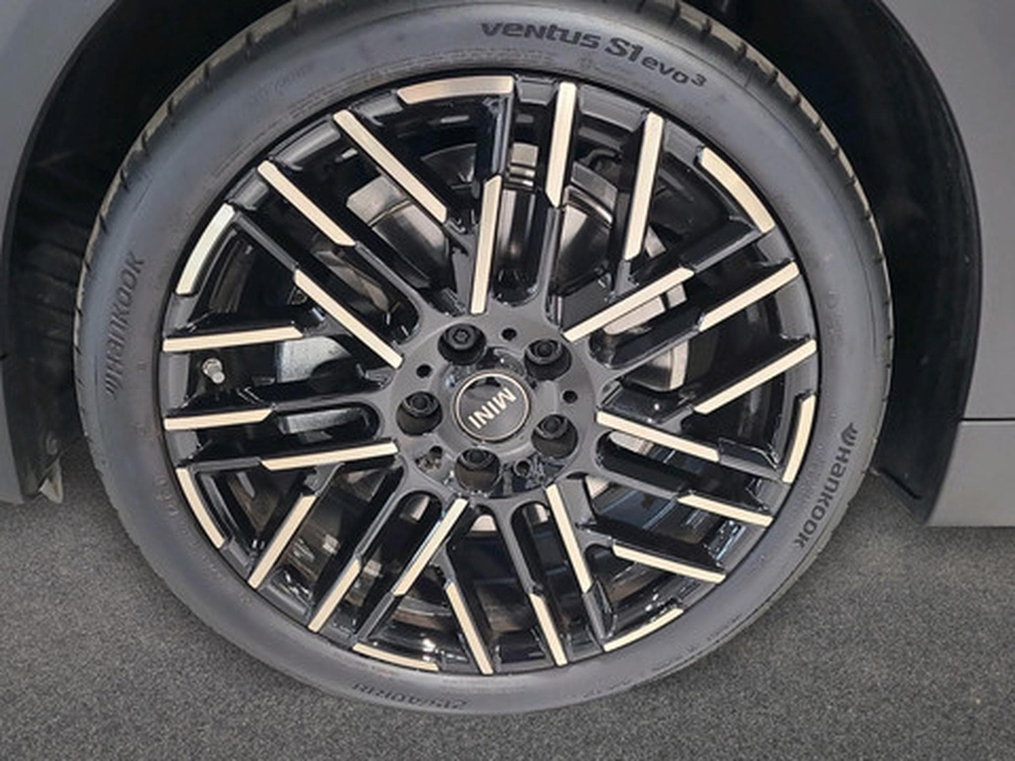 Mini Cooper MINI Cabrio C (2026) - Photo 14