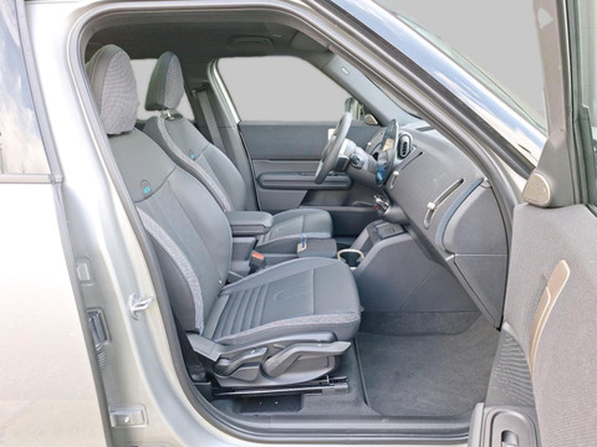 Mini Countryman MINI C (2026) - Photo 4