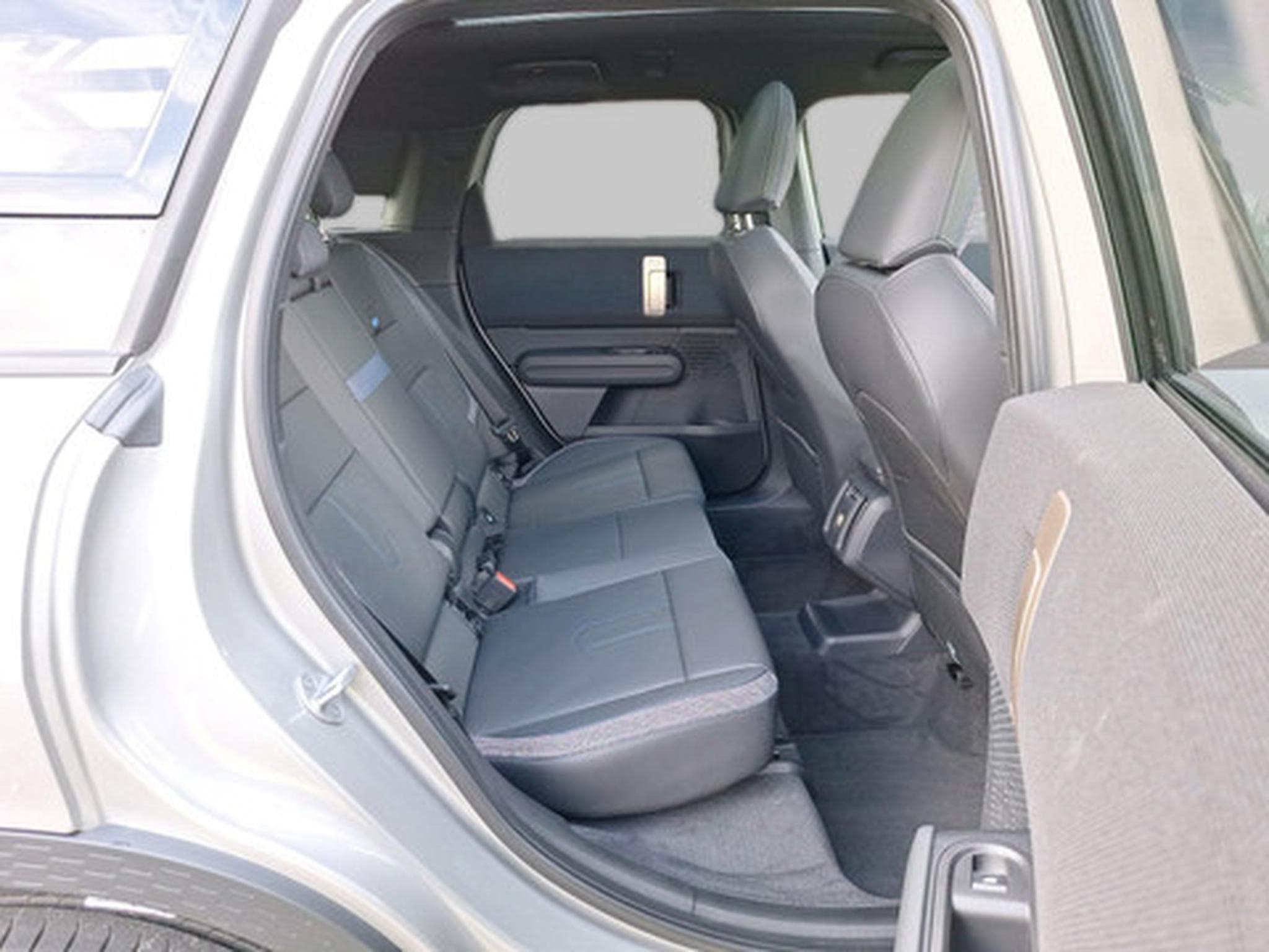 Mini Countryman MINI C (2026) - Photo 6