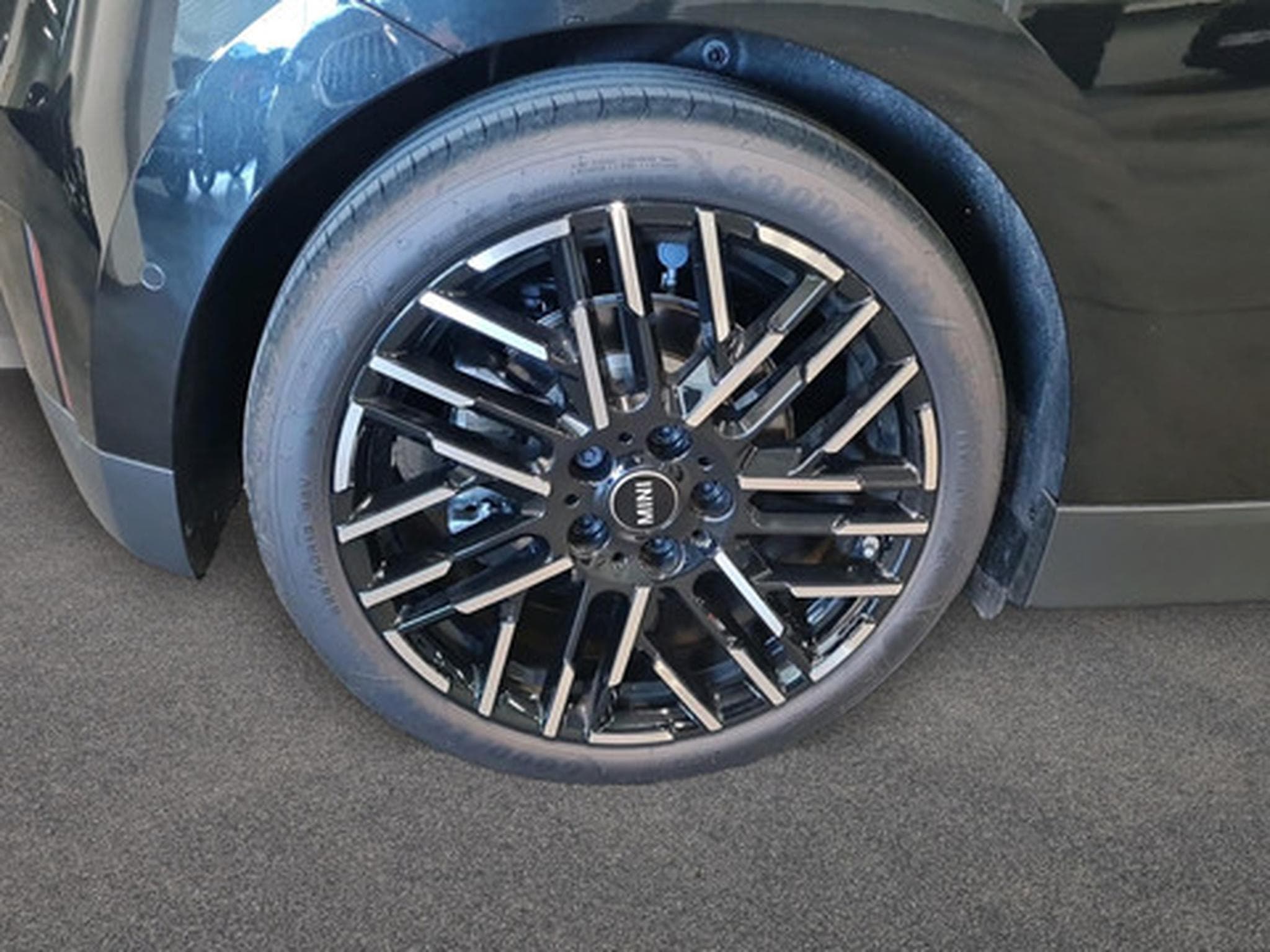 Mini Cooper MINI Electric E (2026) - Photo 16