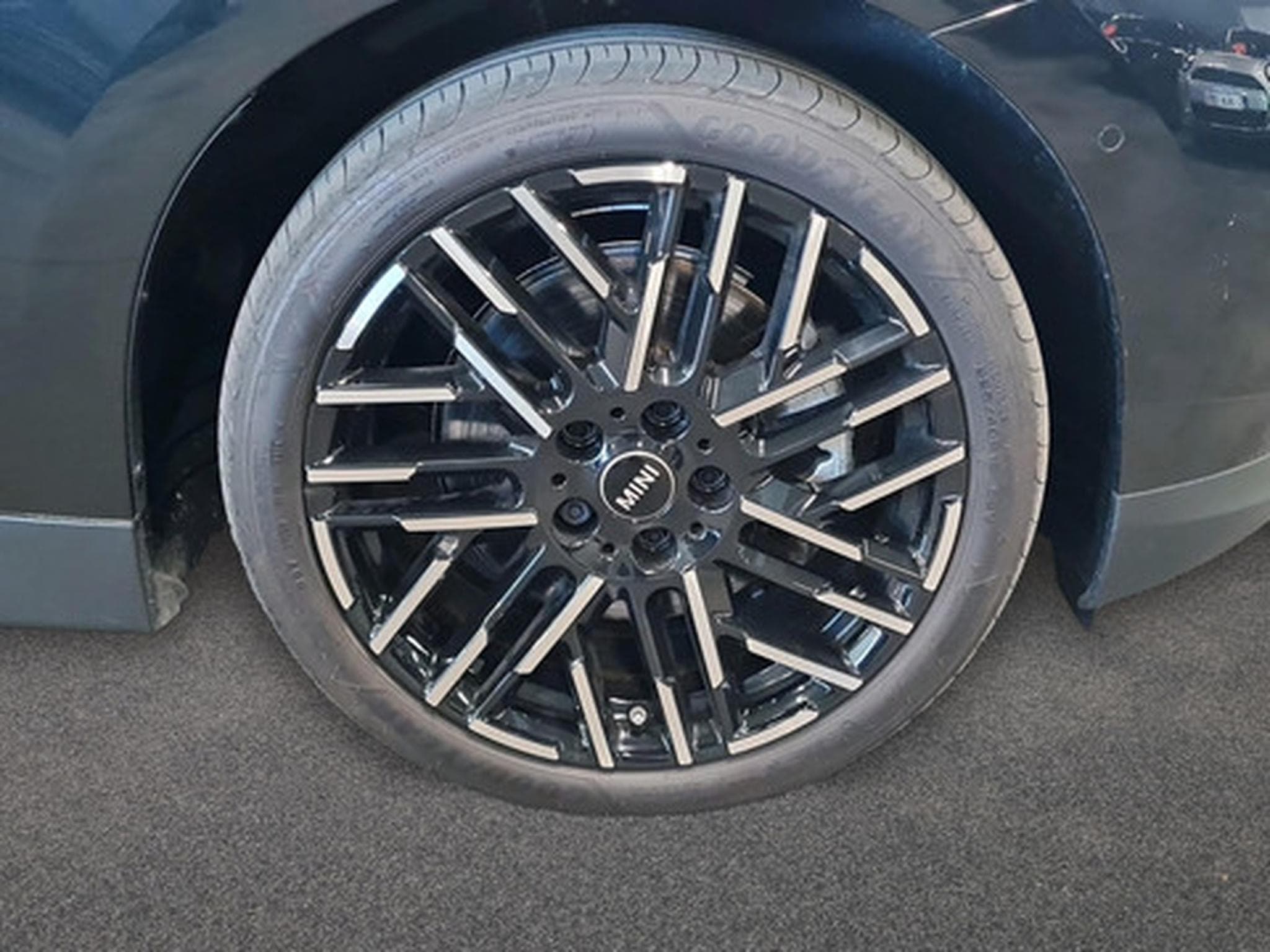 Mini Cooper MINI Electric E (2026) - Photo 17