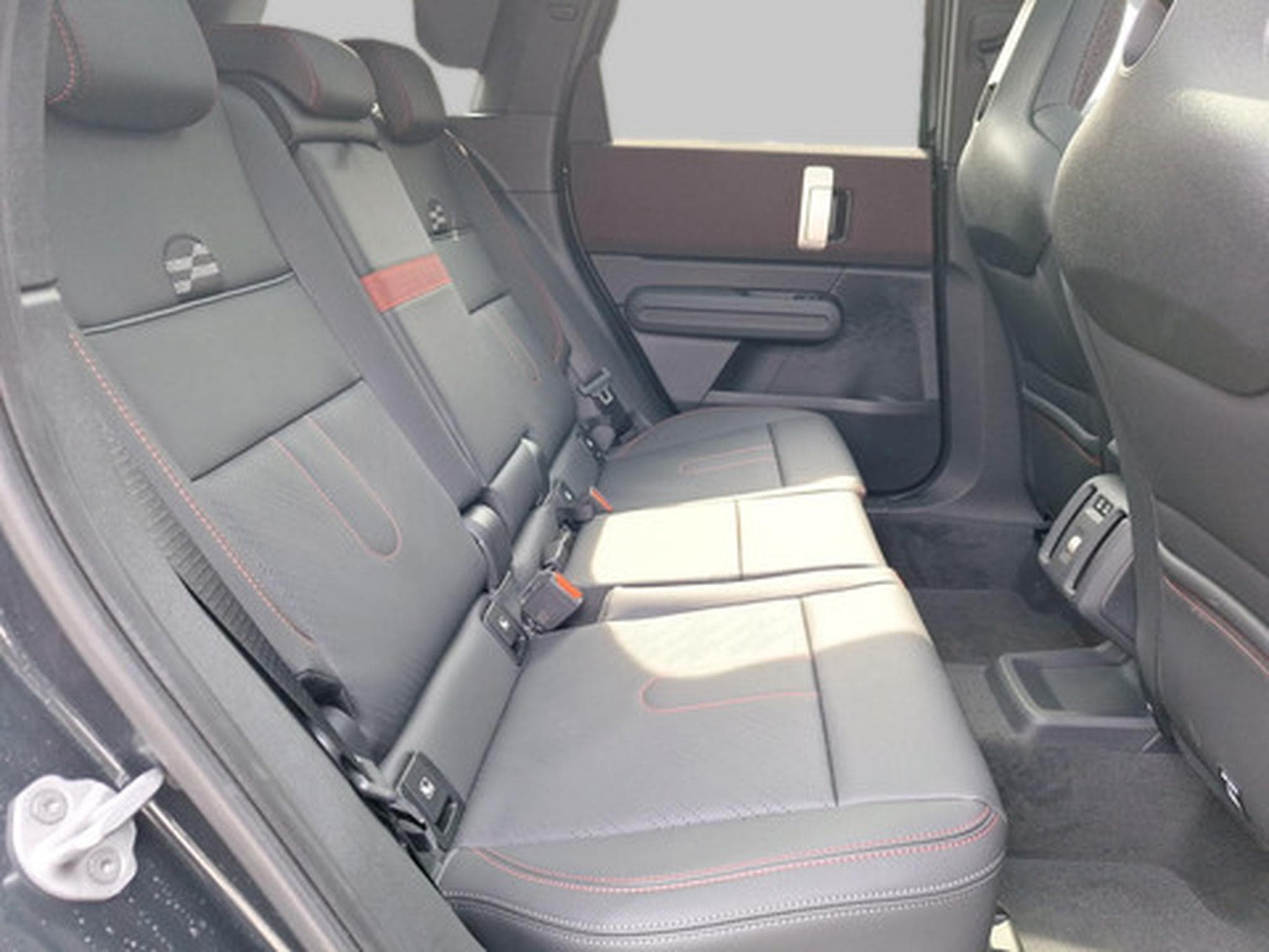 Mini Countryman MINI C (2026) - Photo 6