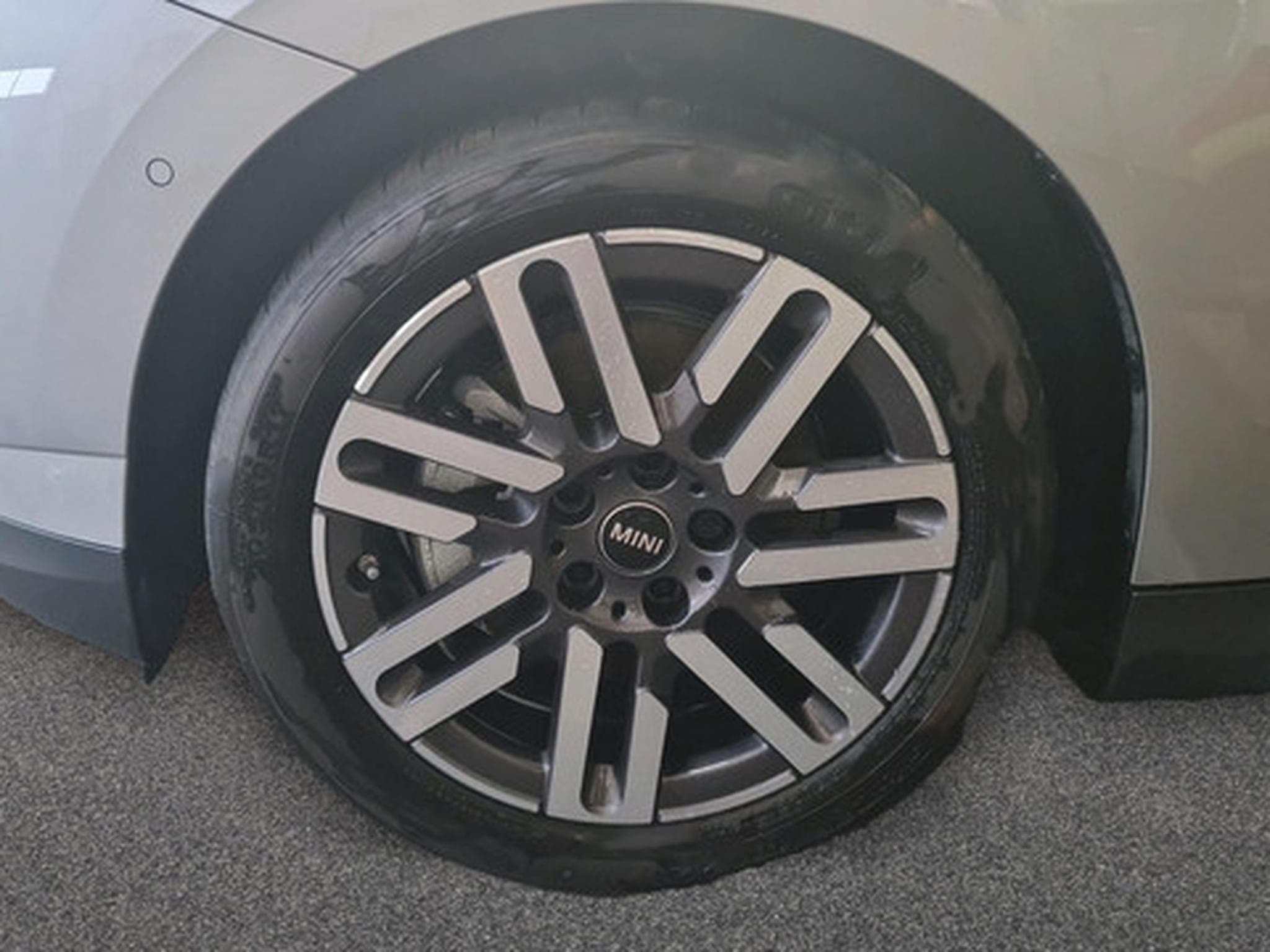 Mini Cooper MINI Electric SE (2026) - Foto 17