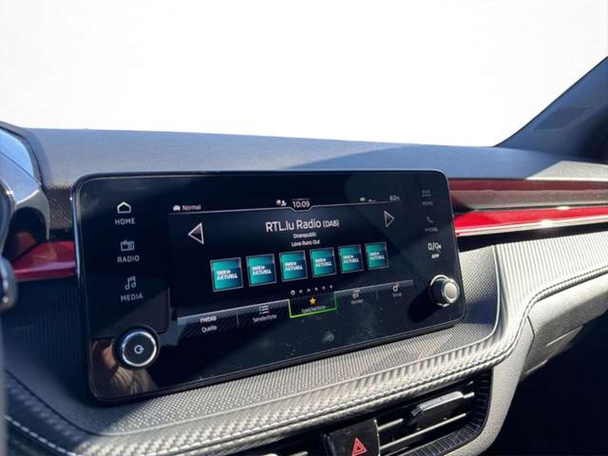 Skoda Fabia MONTE CARLO DSG/Kamera/Kessy/ACC/5-J Garan (2026) - Photo 24