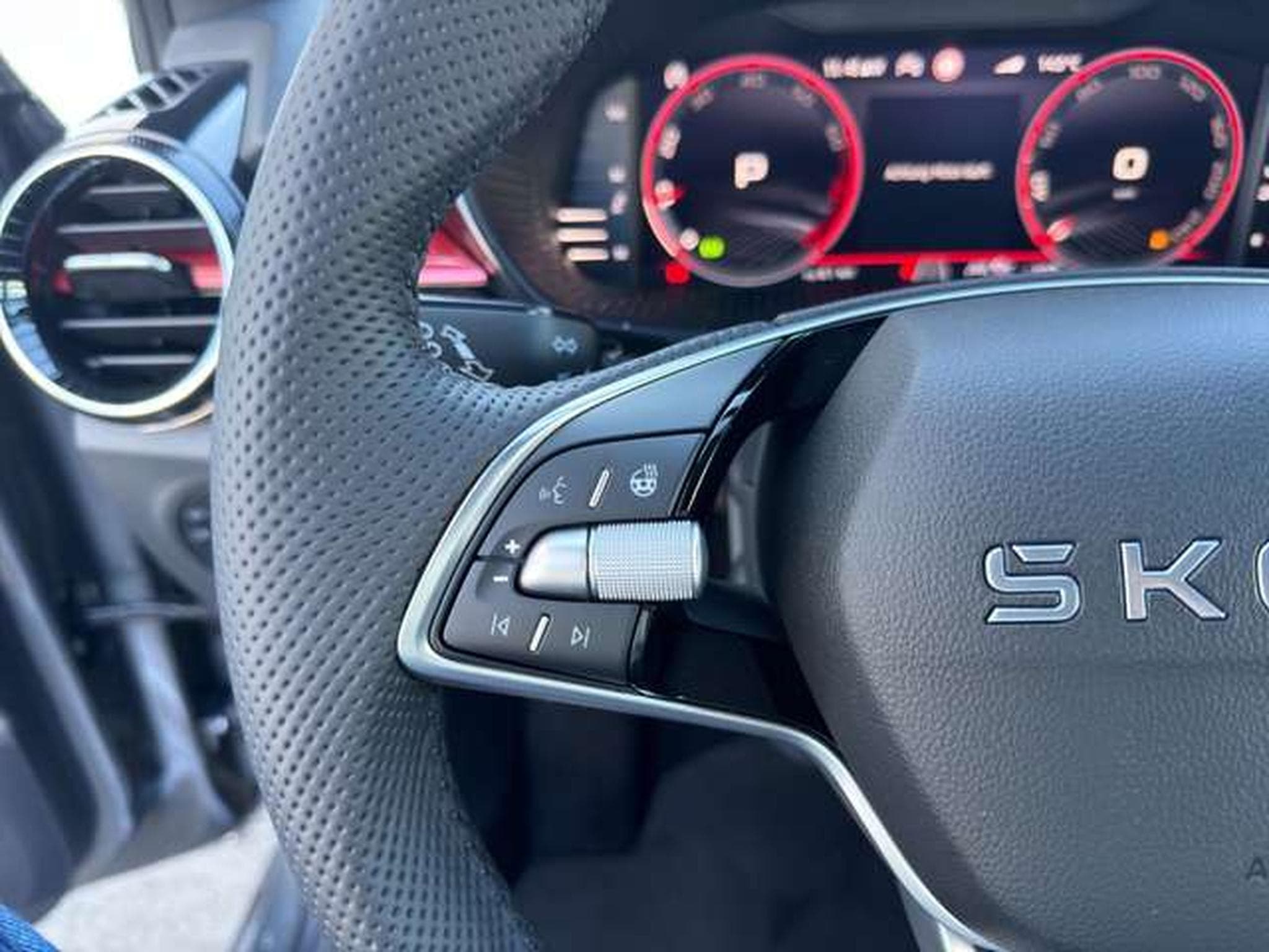 Skoda Fabia MONTE CARLO DSG/Kamera/Kessy/5-J Garantie (2026) - Photo 24