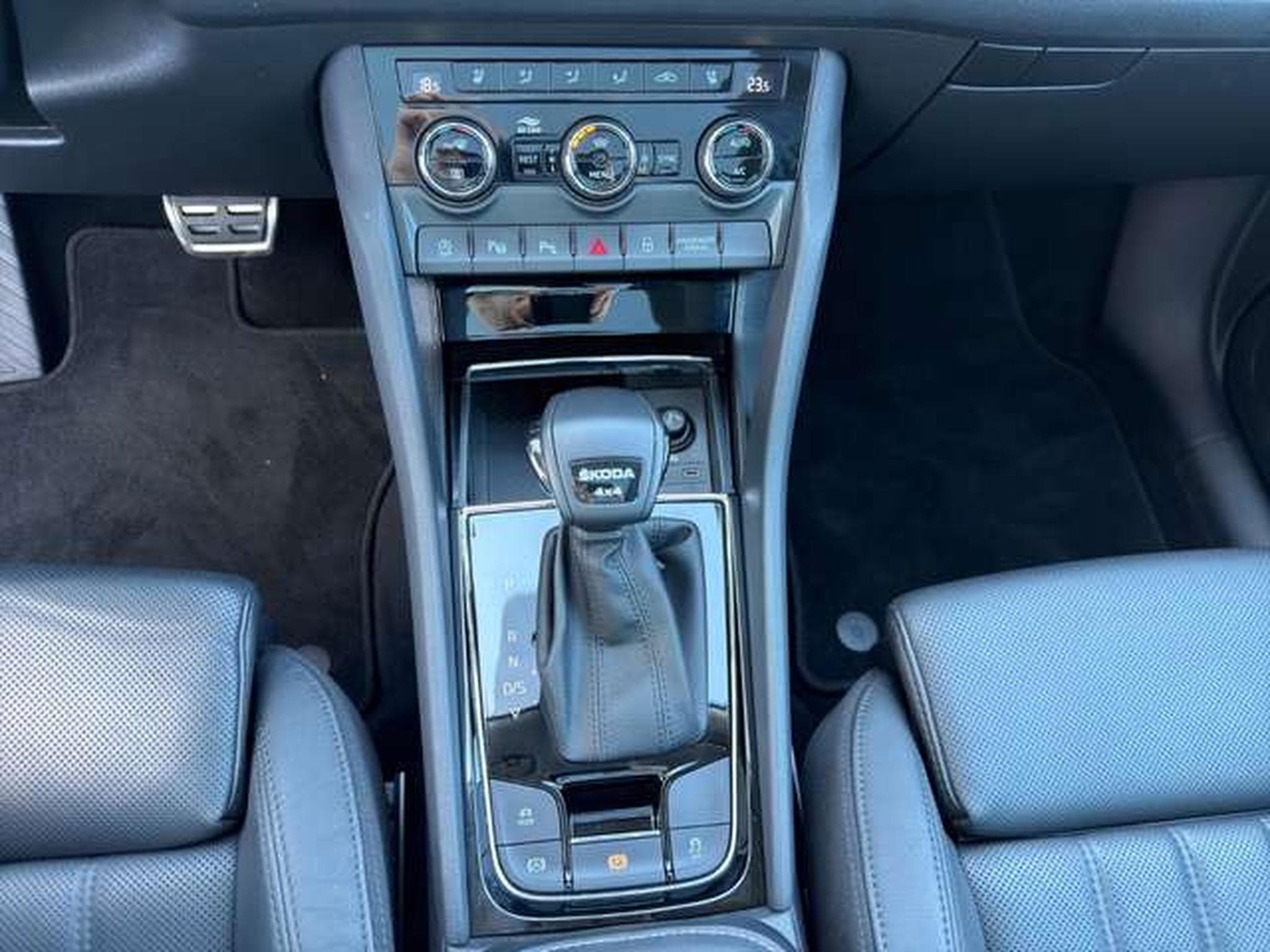 Skoda Kodiaq Style 4x4/7-Sitze/ACC/Canton/Leder/AHK/ (2022) - Photo 21