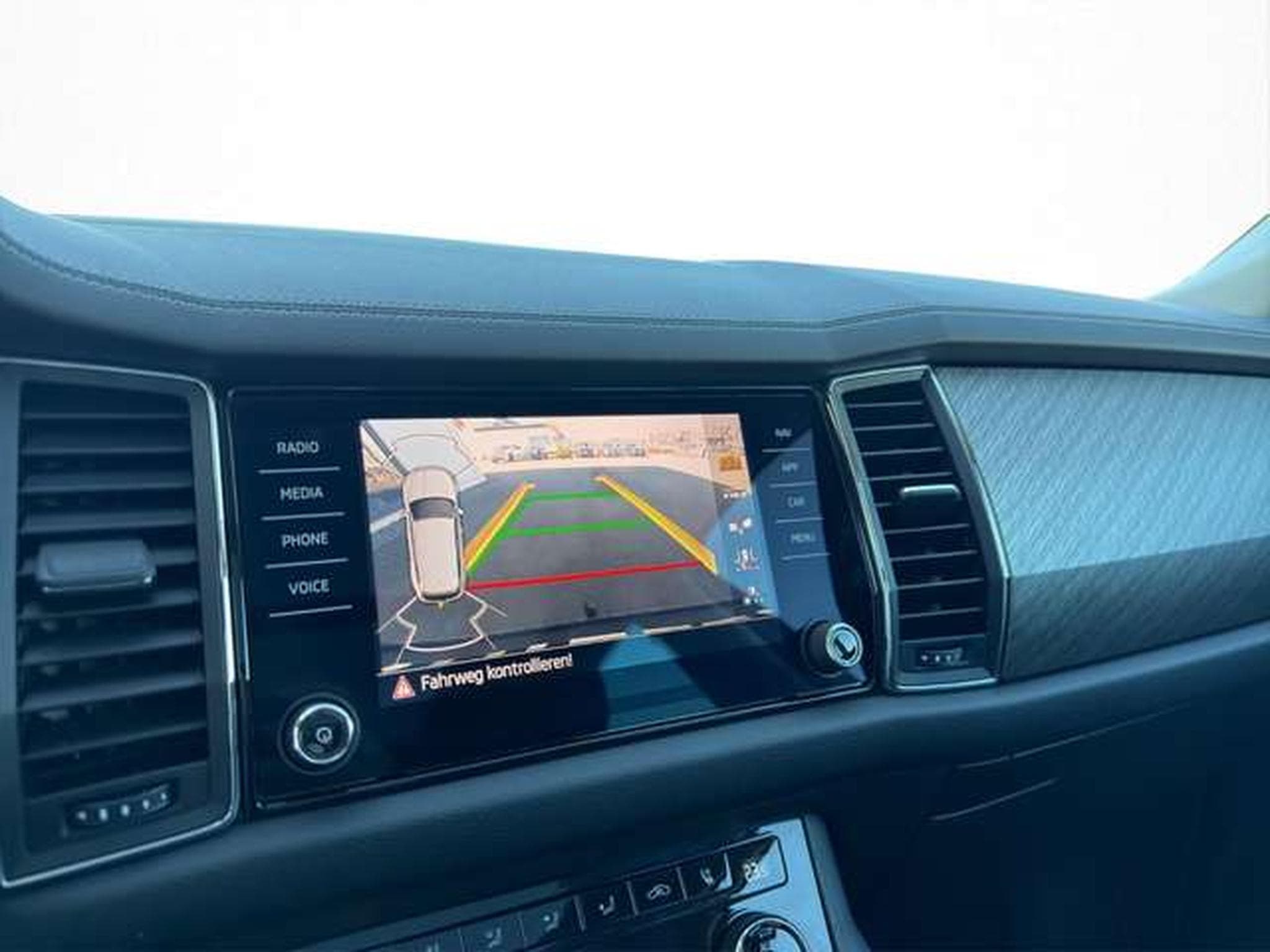 Skoda Kodiaq Style 4x4/7-Sitze/ACC/Canton/Leder/AHK/ (2022) - Photo 23