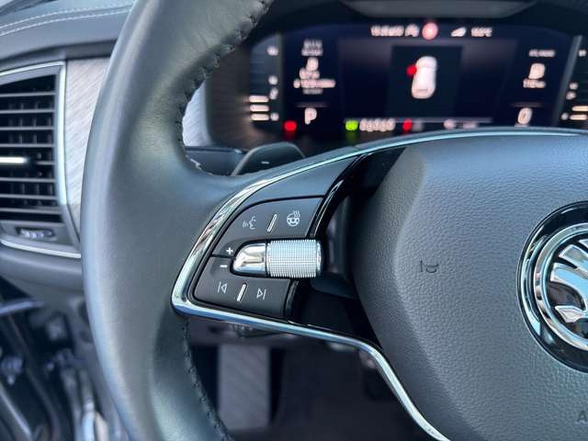 Skoda Kodiaq Style 4x4/7-Sitze/ACC/Canton/Leder/AHK/ (2022) - Photo 29