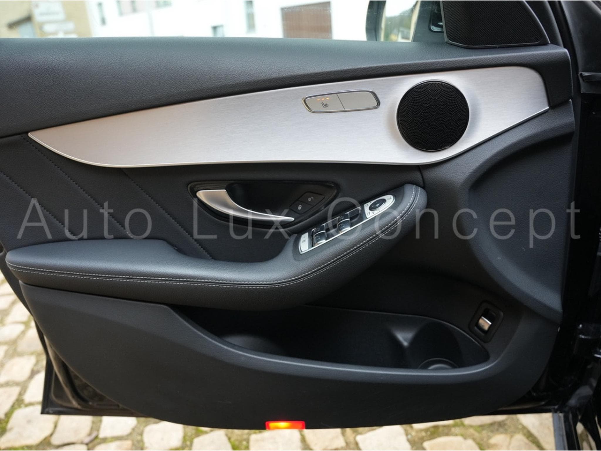 Mercedes C 180 Break AMG Line 9G-TRONIC (2020) - Foto 10