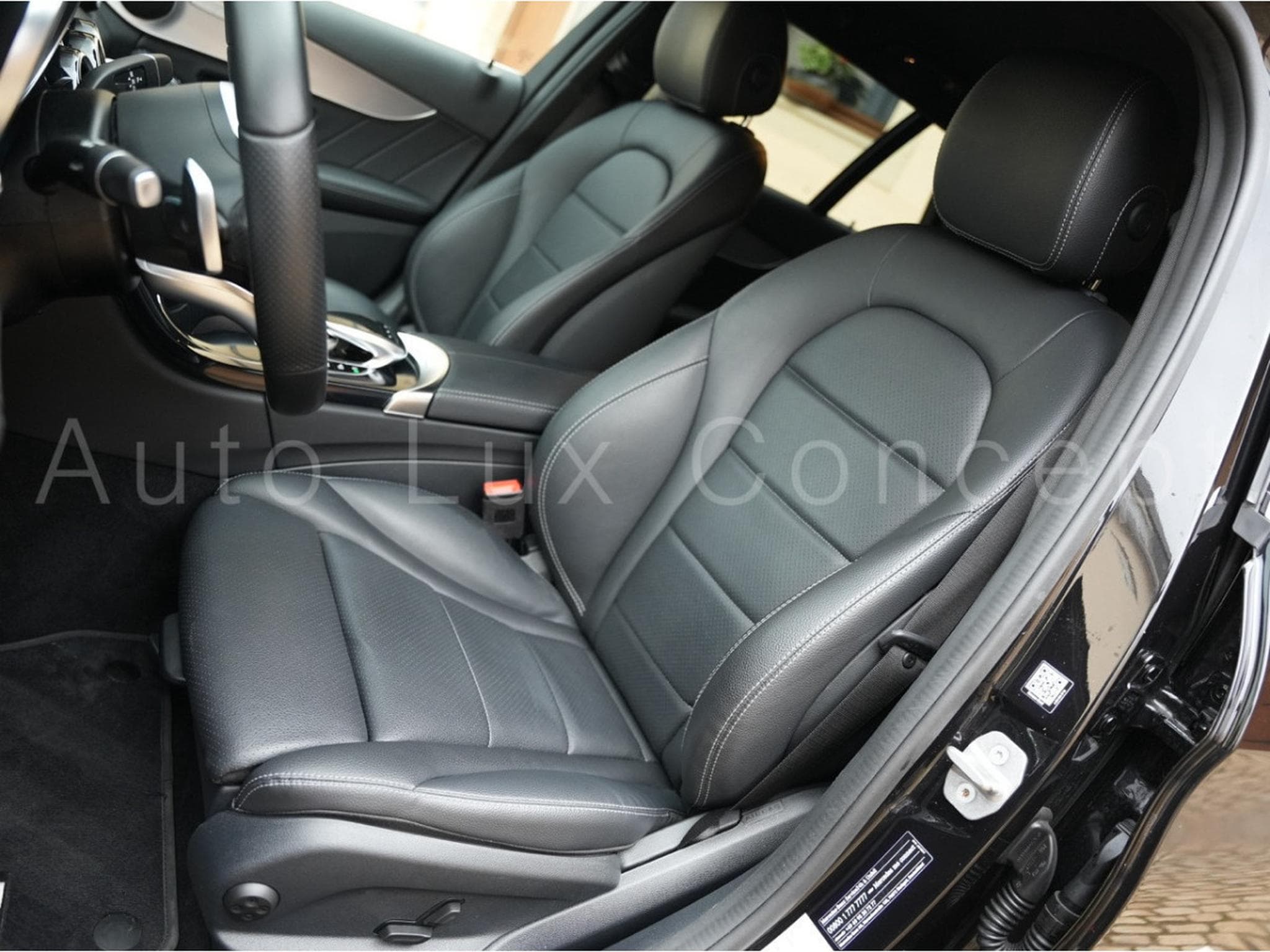 Mercedes C 180 Break AMG Line 9G-TRONIC (2020) - Foto 7