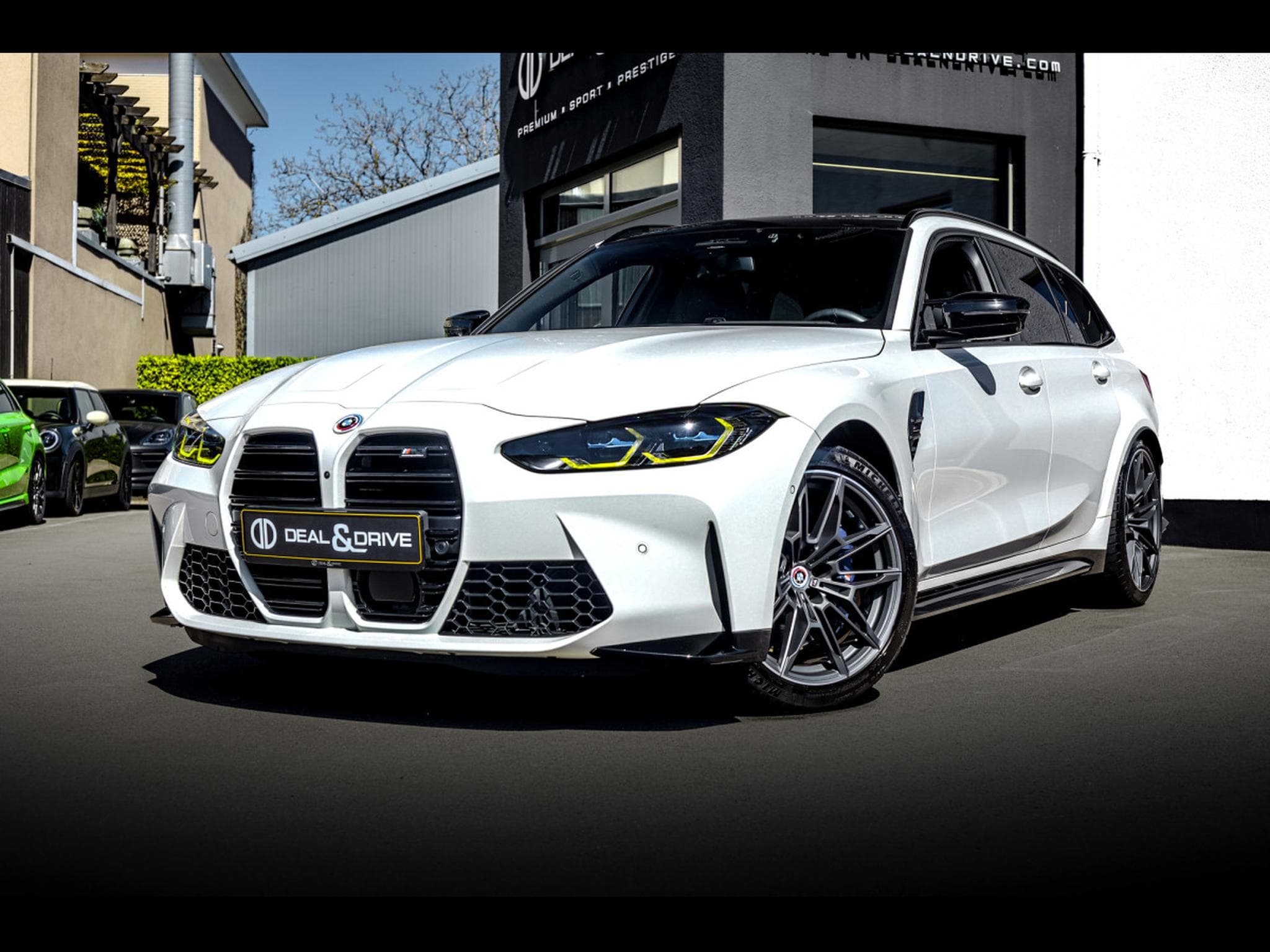 BMW M3 COMPETITION TOURING (G81) M XDRIVE – ALPINWEISS III (2024) - Foto 1