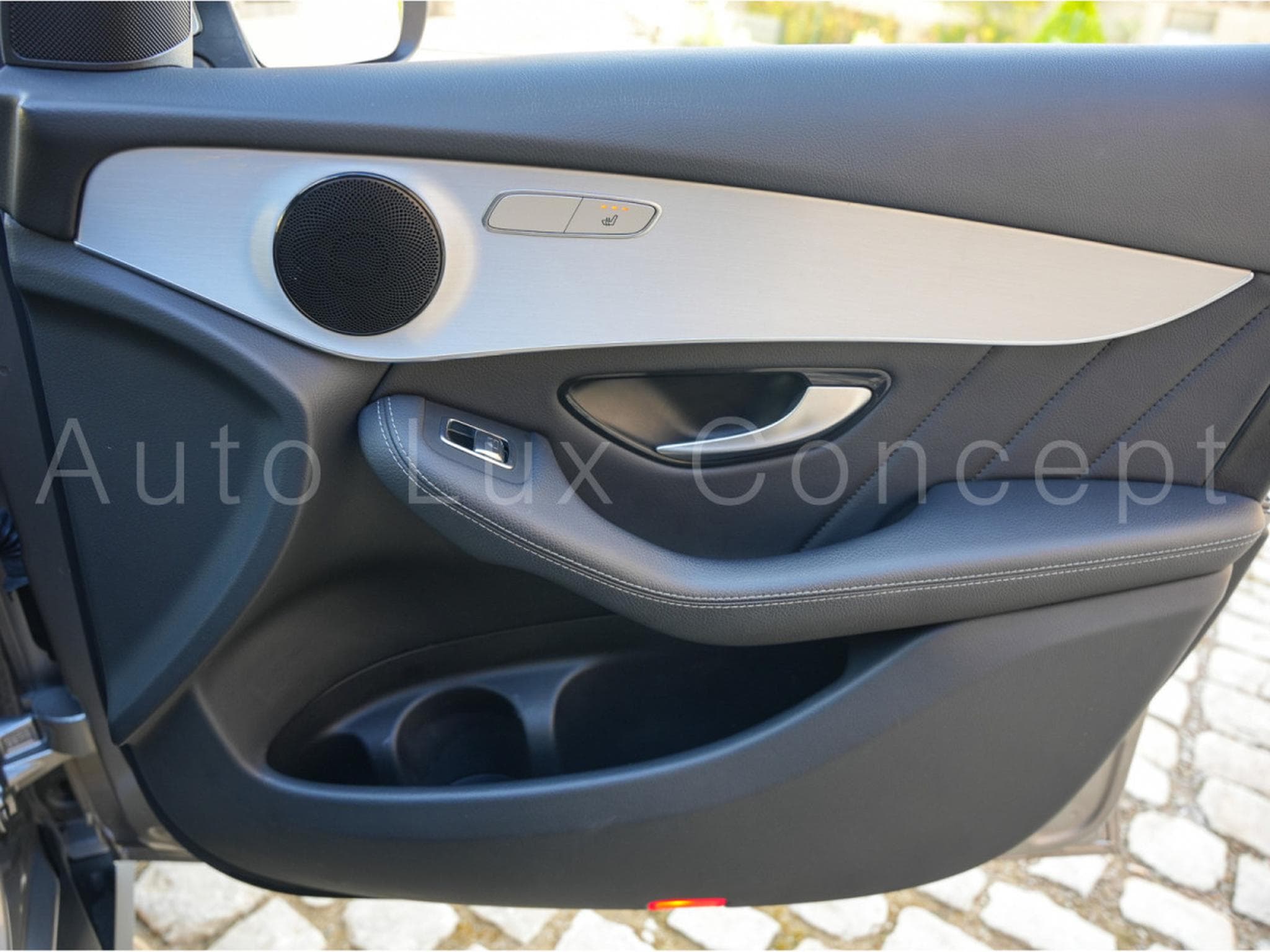 Mercedes GLC 300 d 4MATIC AMG Line (2021) - Photo 27