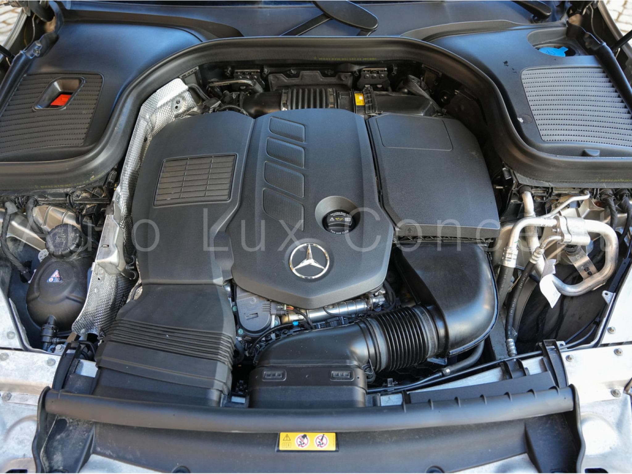 Mercedes GLC 300 d 4MATIC AMG Line (2021) - Photo 30