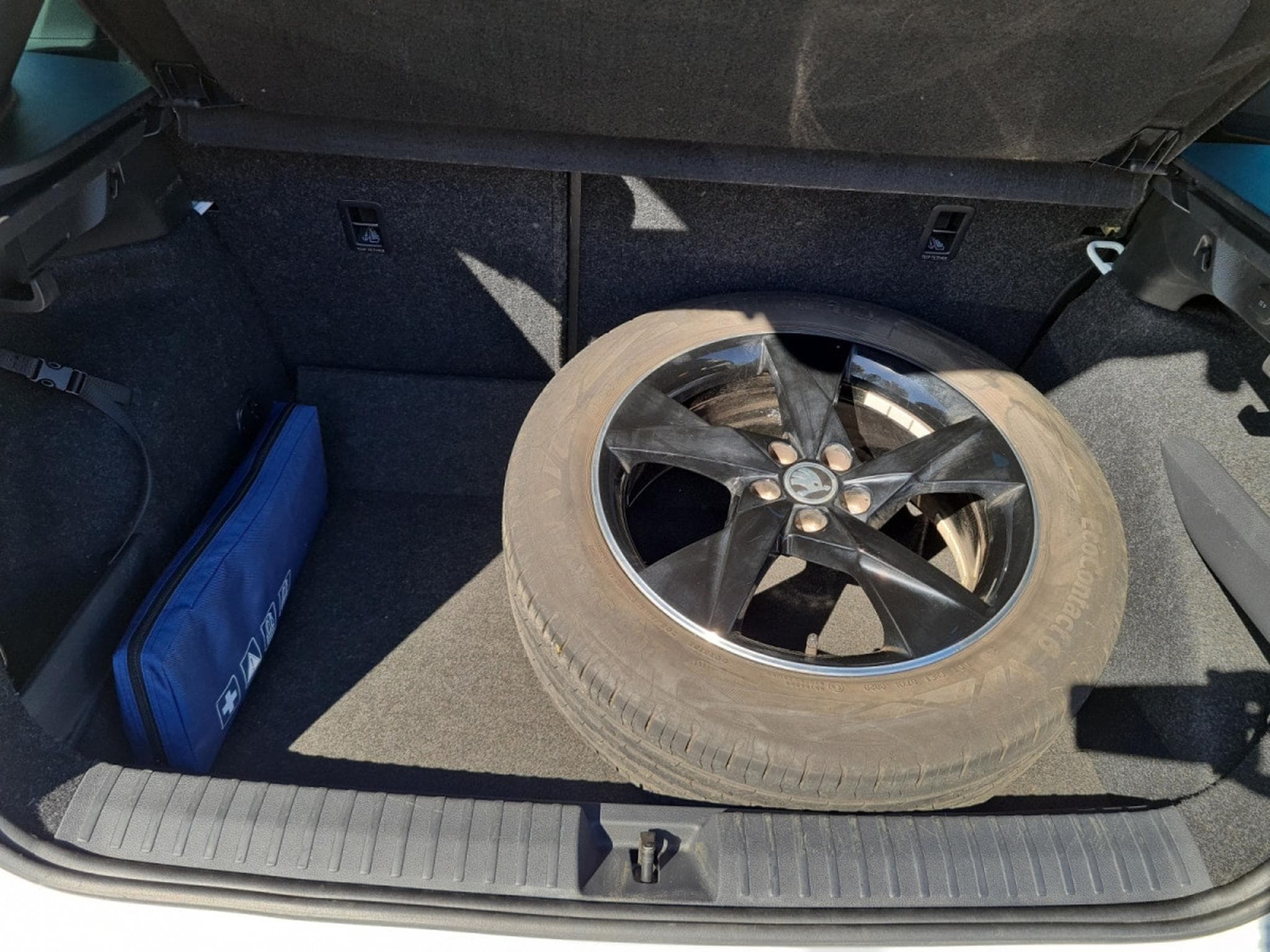 Skoda Kamiq 1.5 TSI Monte Carlo DSG (2021) - Photo 18