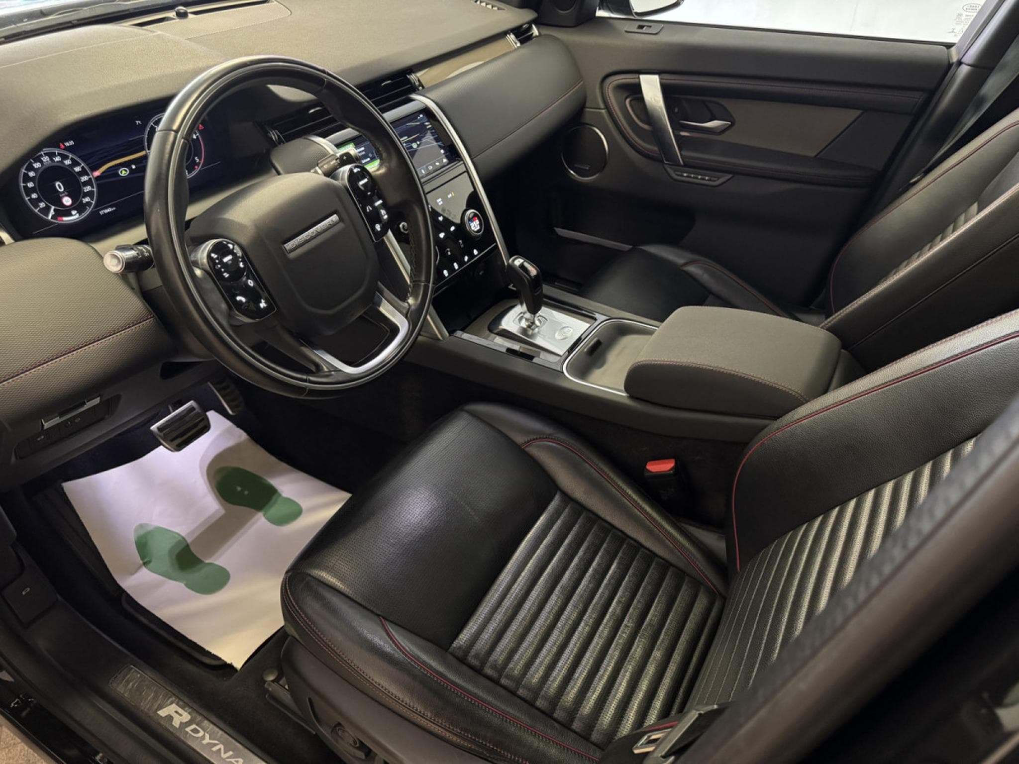 Land-Rover Discovery Sport 2.0D 180Ps Automatik R-Dynamic Black Edition Vol (2019) - Foto 8