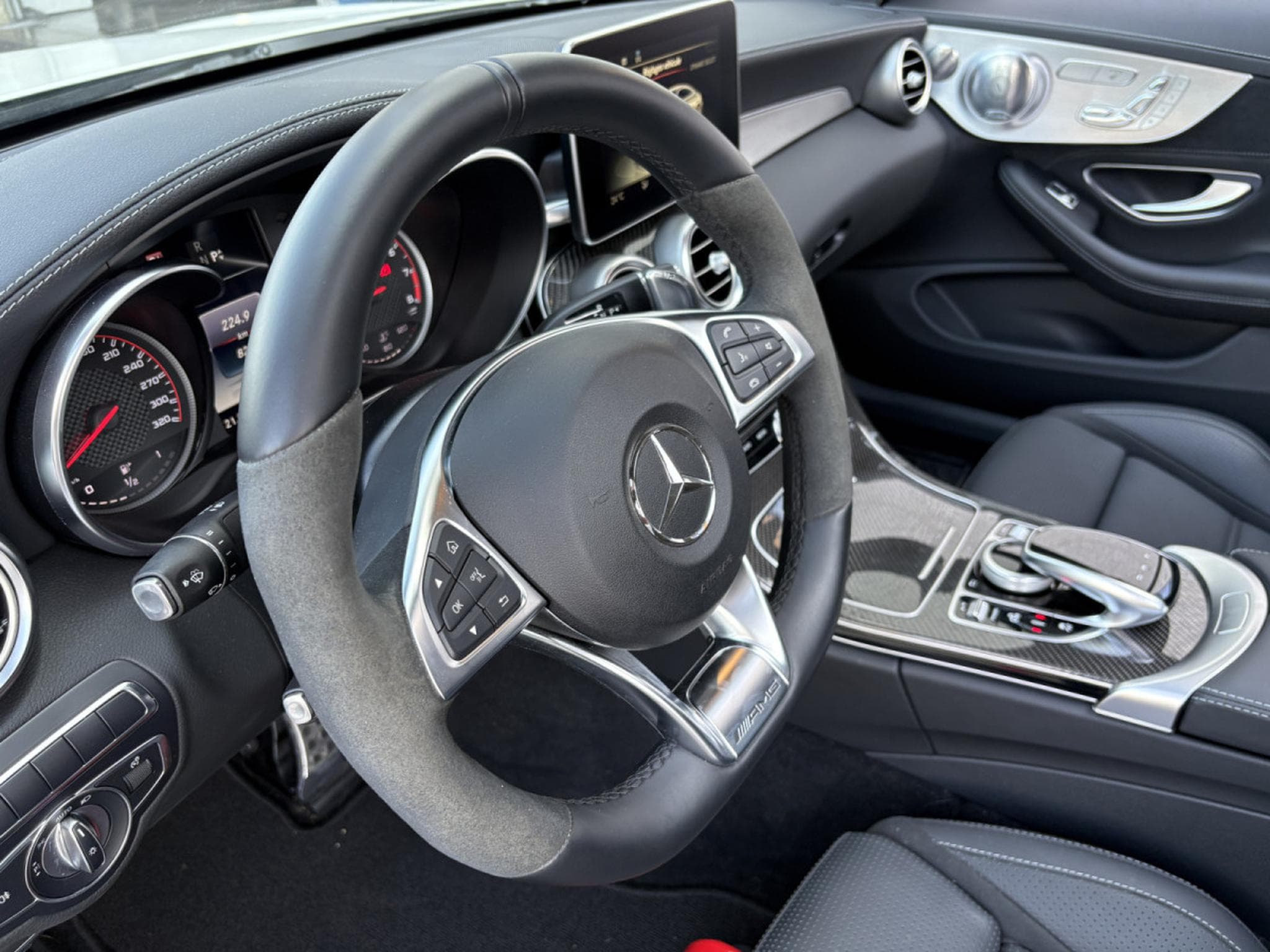 Mercedes C 63 AMG Mercedes C 63 S AMG Speedshift/CARBON/PANO/VOLL (2017) - Foto 13
