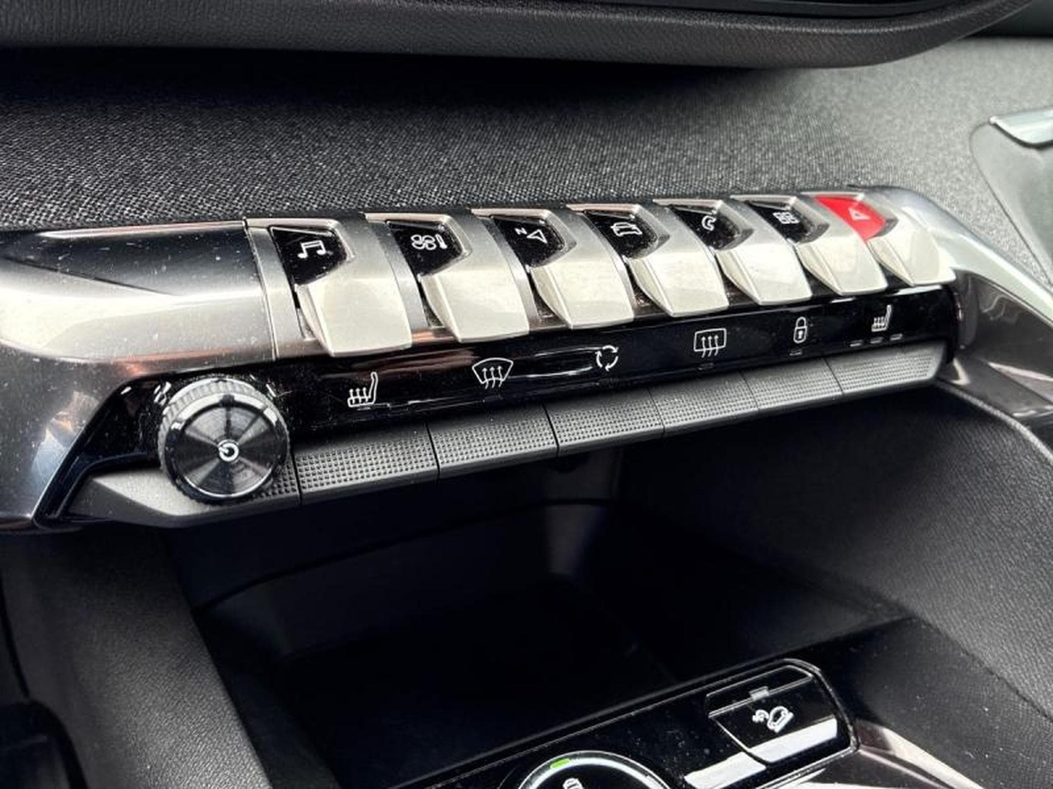 PEUGEOT 5008 1.5 BlueHDi 130ch S&S Allure Pack BVM6 (2023) - Photo 8