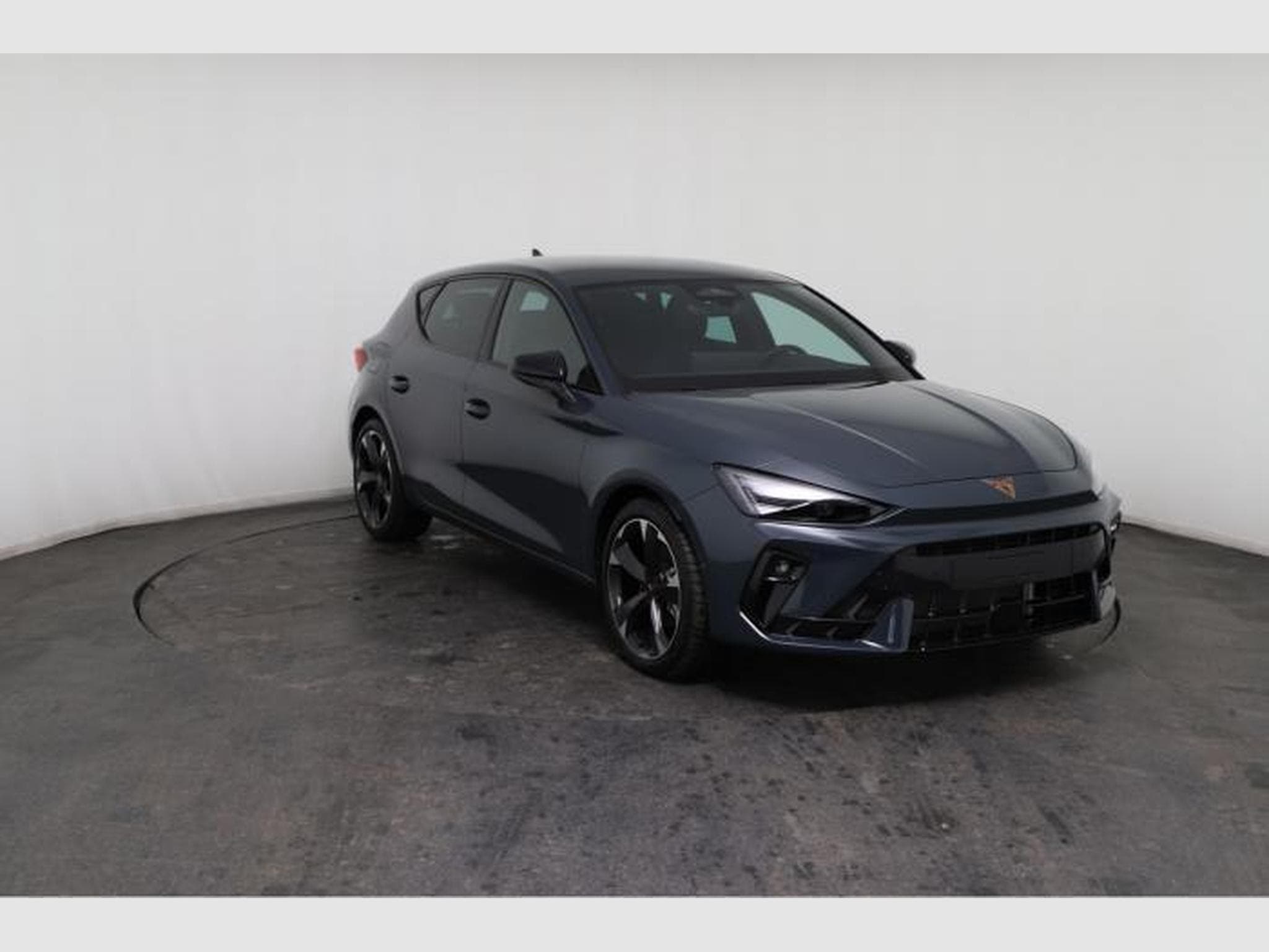 Cupra Leon 1.5 eTSI 110kW (2026) - Photo 10