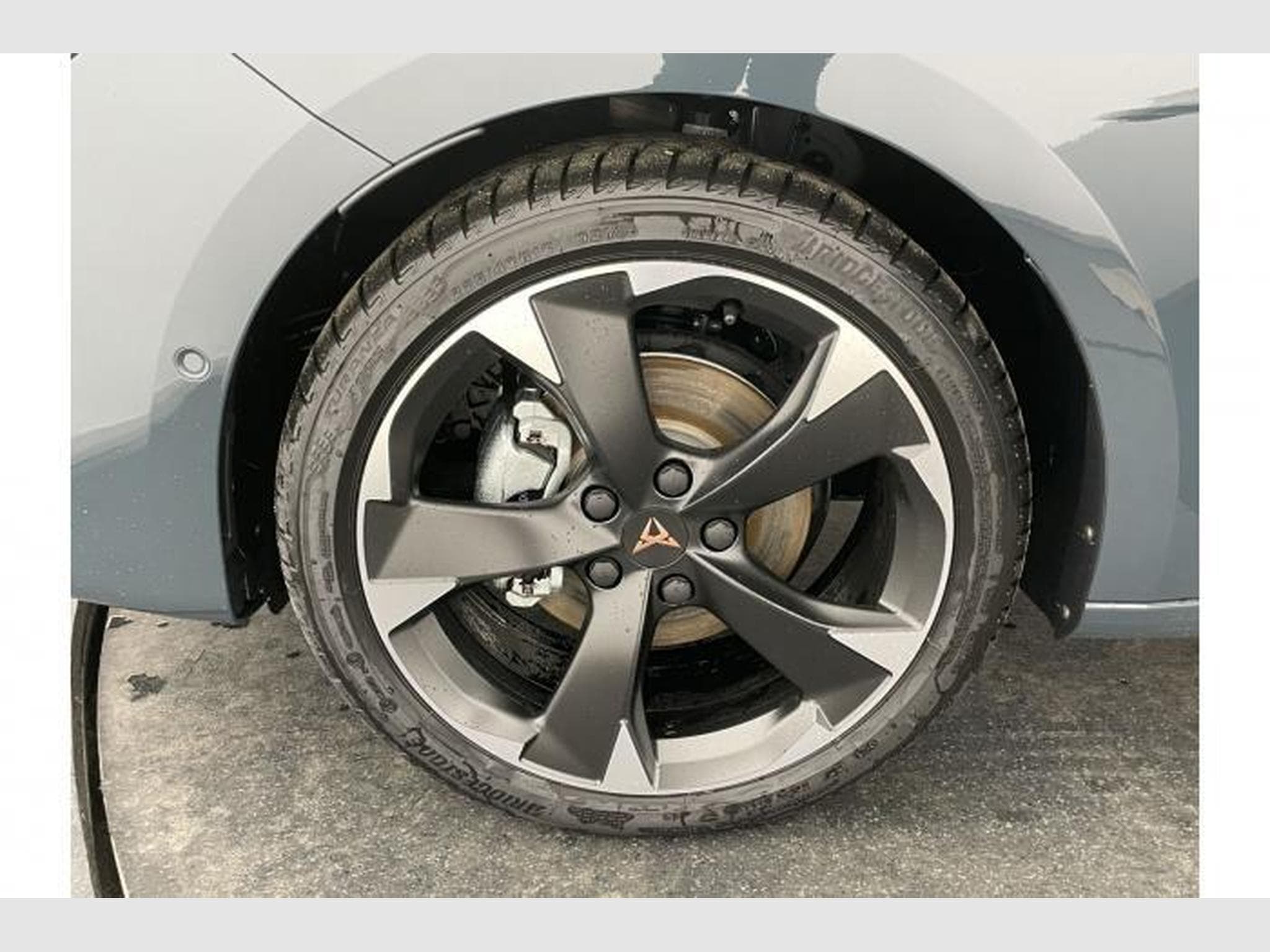 Cupra Leon 1.5 eTSI 110kW (2026) - Photo 11